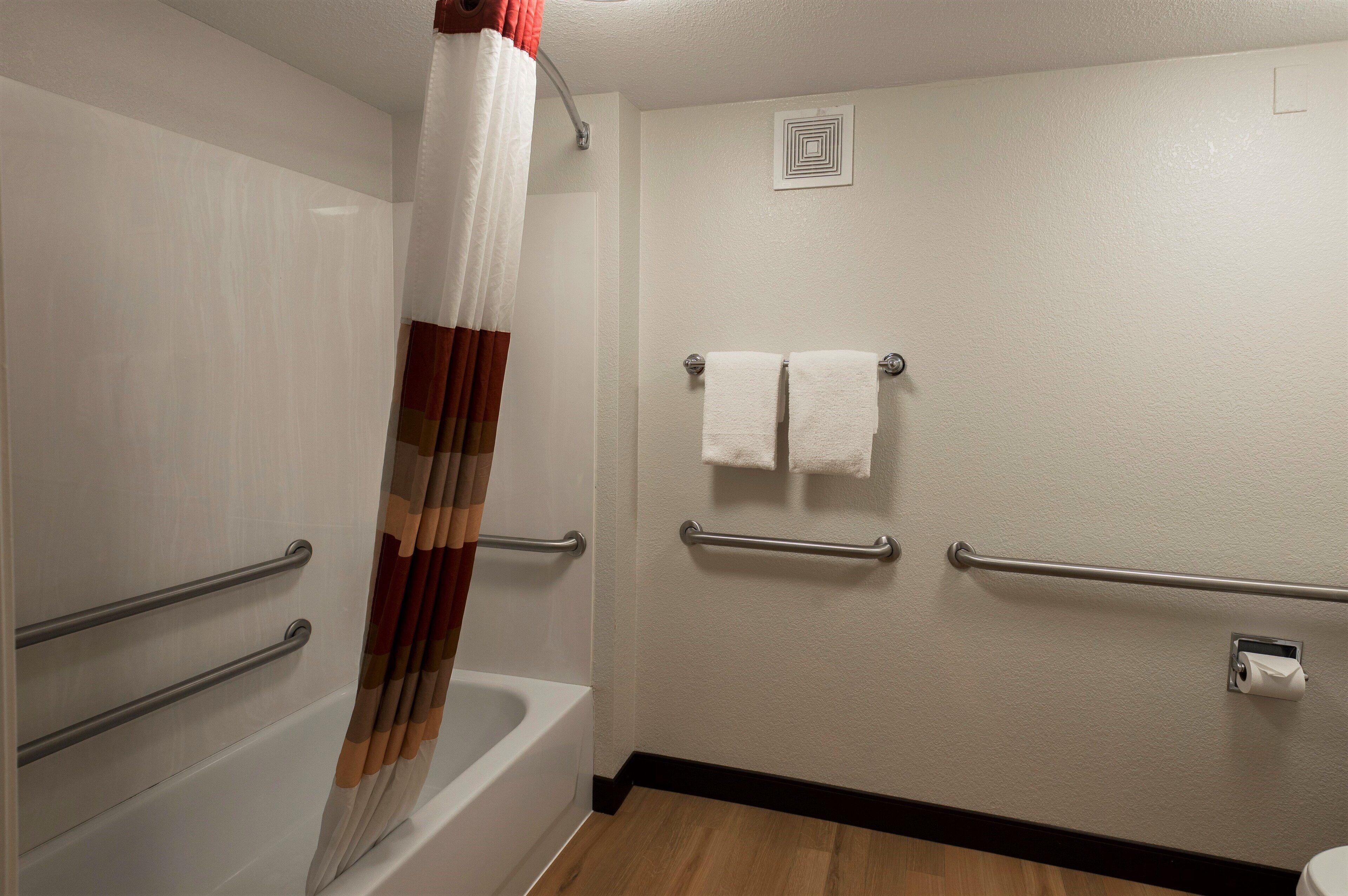 Superior King Room Disability Access Smoke