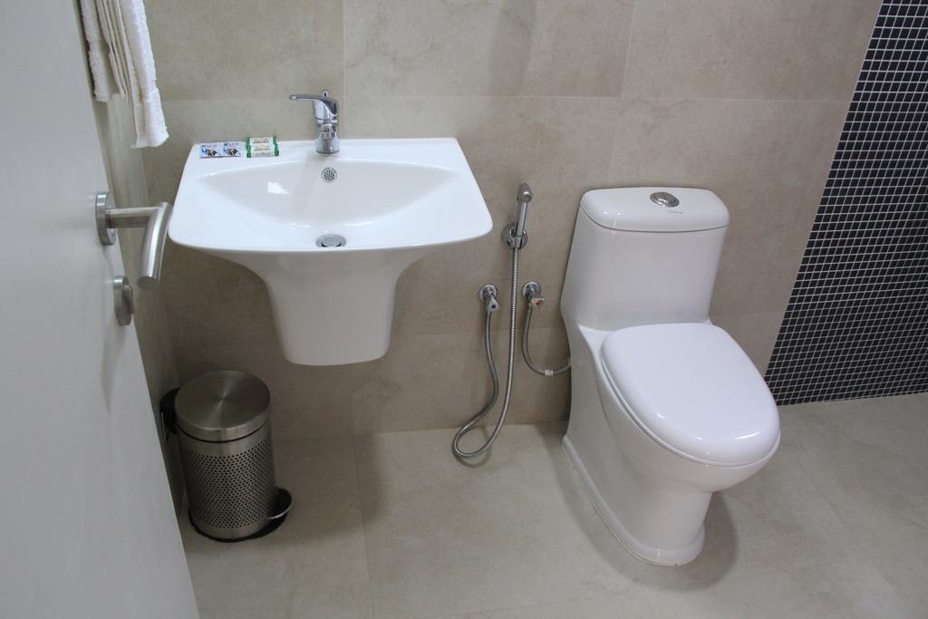 Amazon Residence - Three Bedroom Apartment with Private Balcony