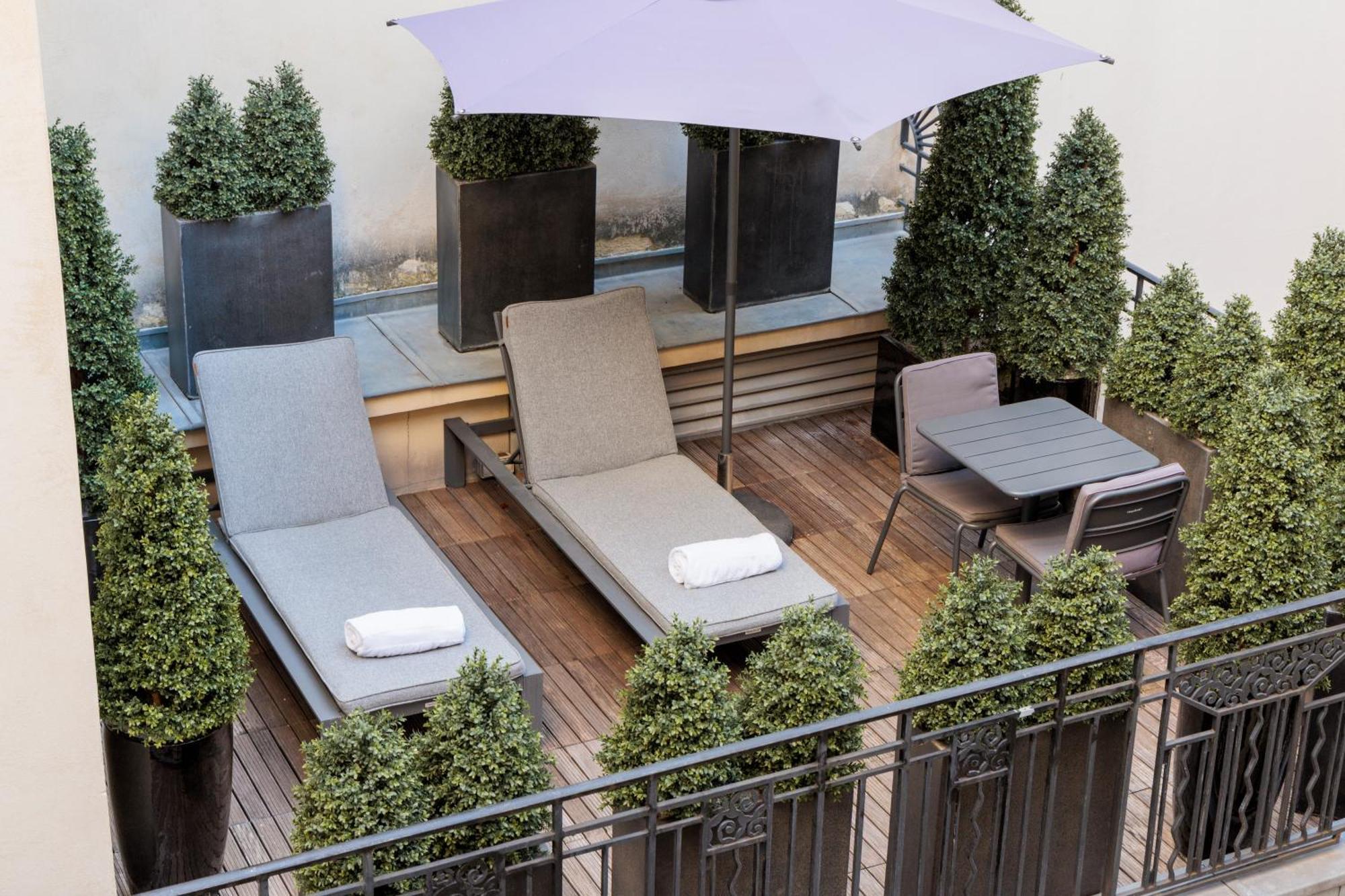 Suite Terrace City View