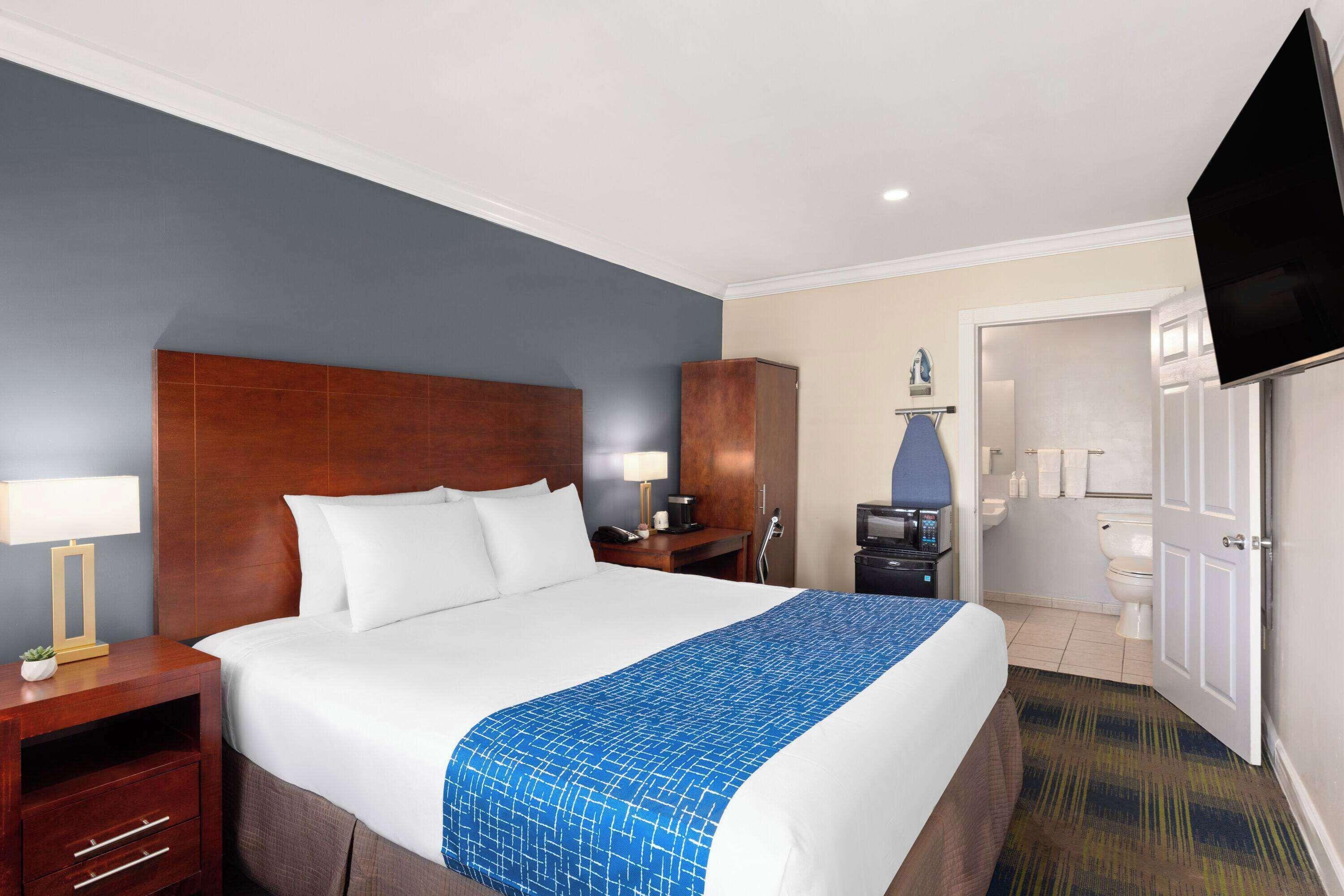 King Room - Disability Access/Non-Smoking