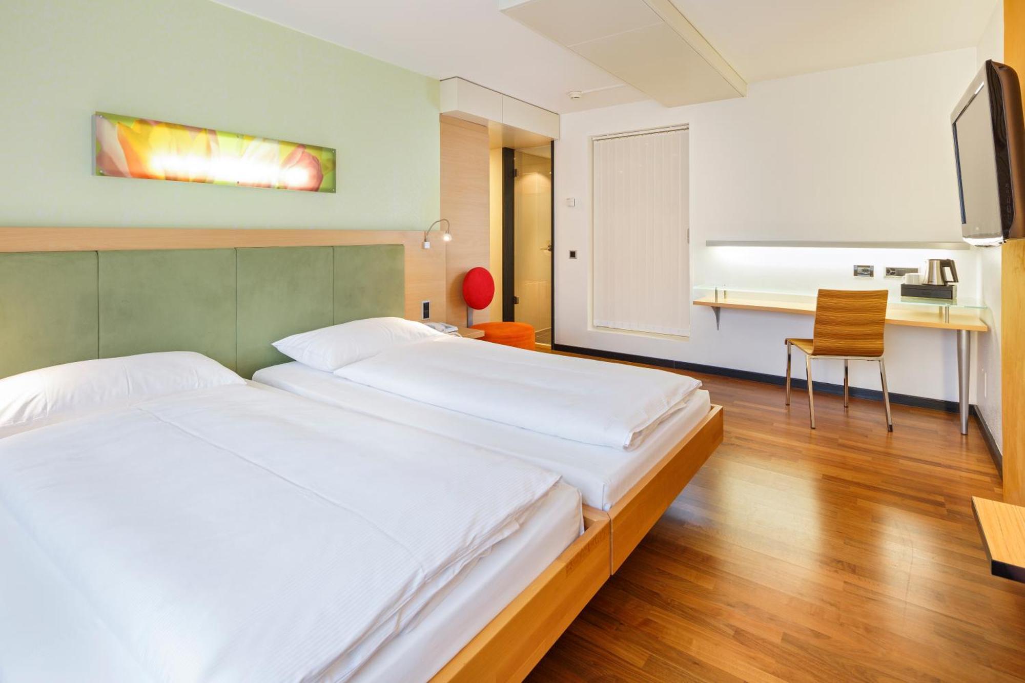 Comfort Twin Room