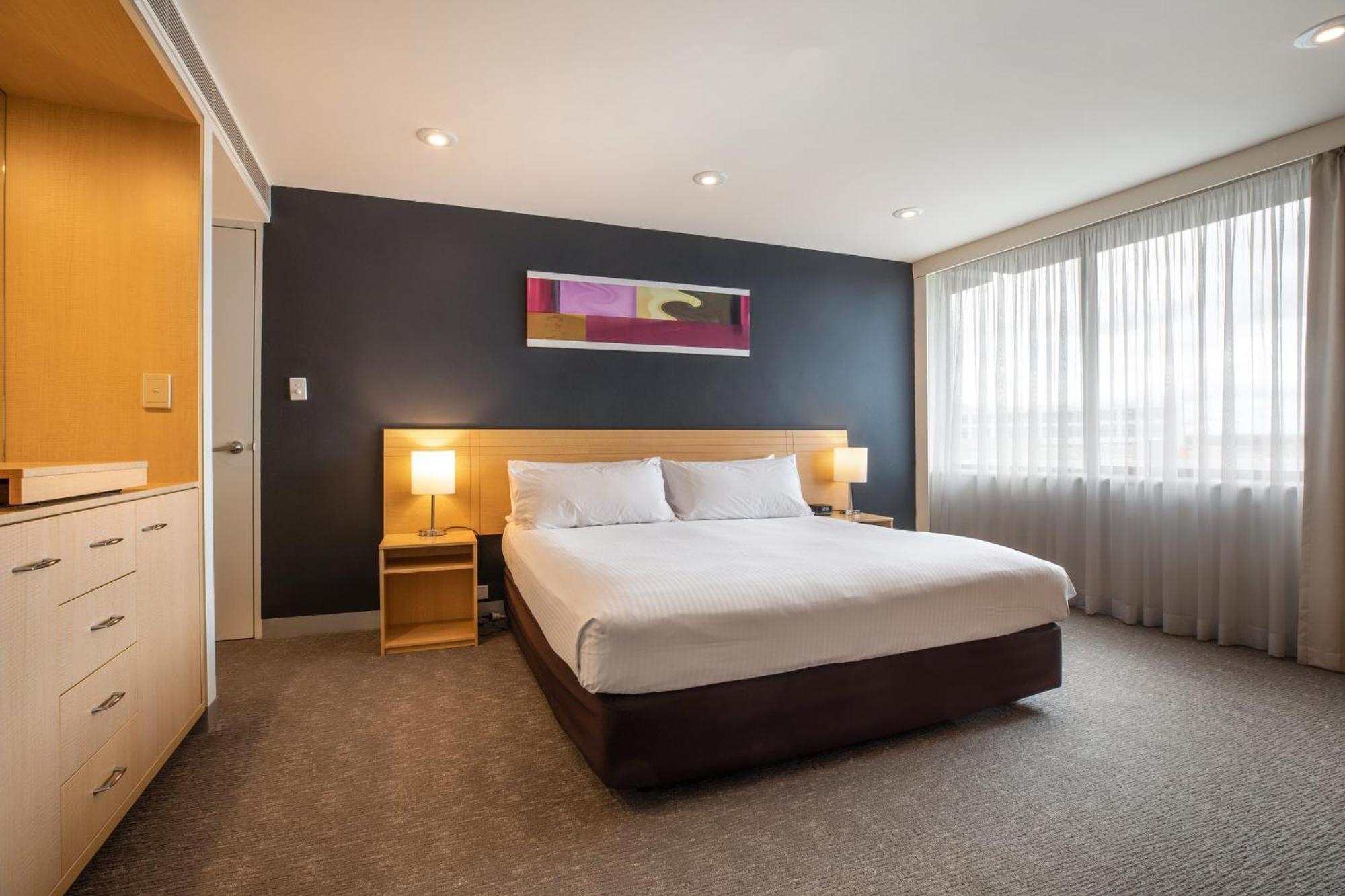 Executive Suite Non-Smoking