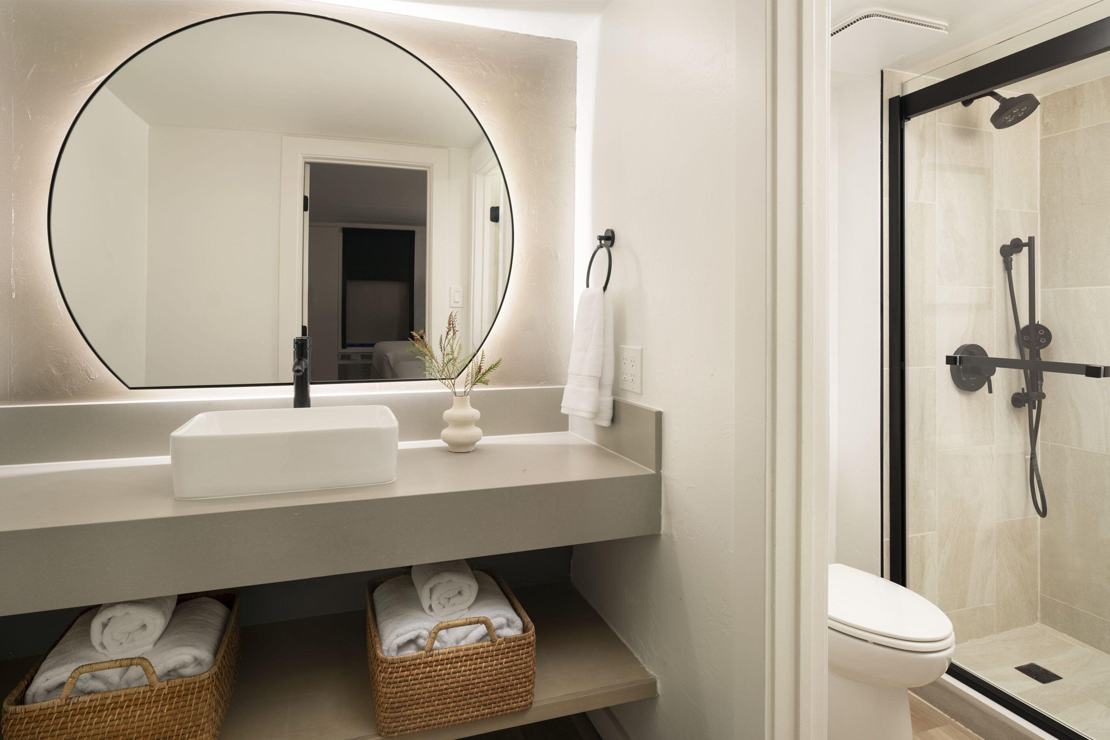 Two Queen Beds View Mid-Floor