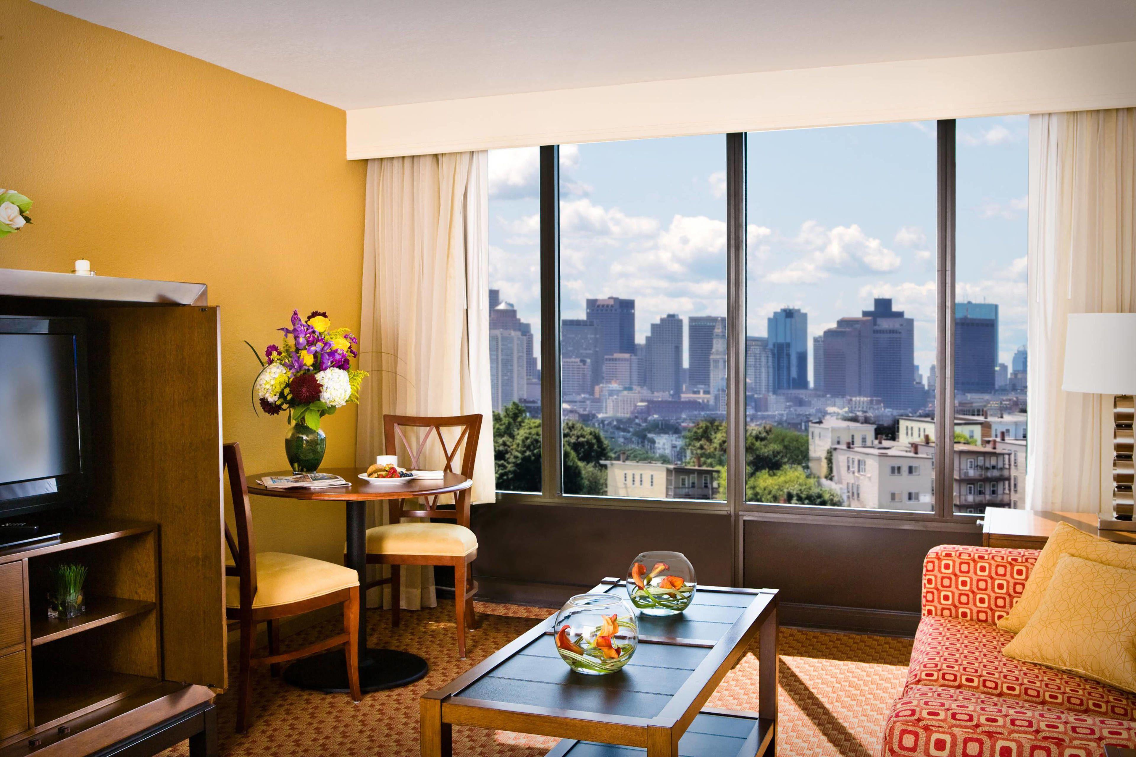 One-Bedroom King Suite High Floor Sofa Bed