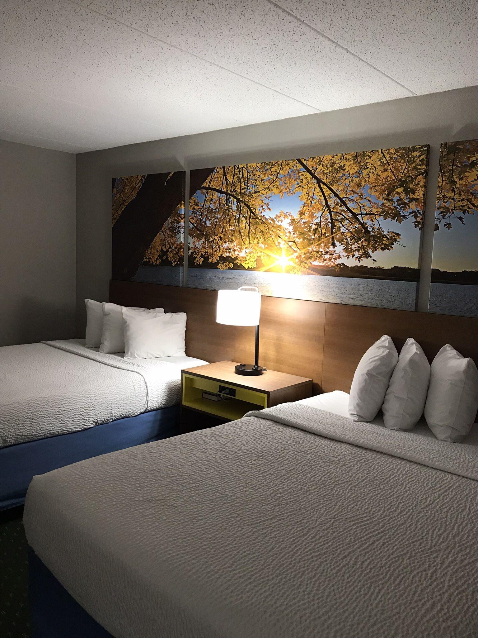 Queen Room Two Queen Beds Non-Smoking