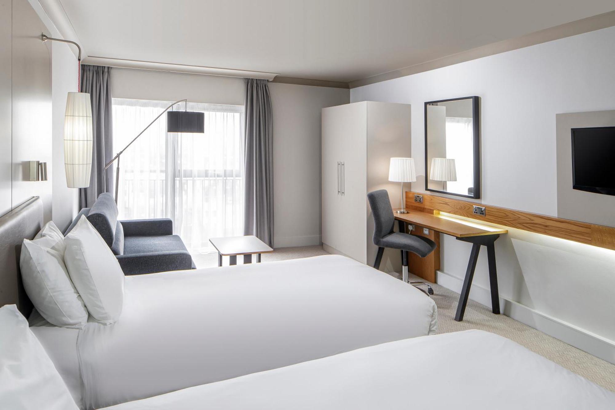 Standard Twin Room Disability Access