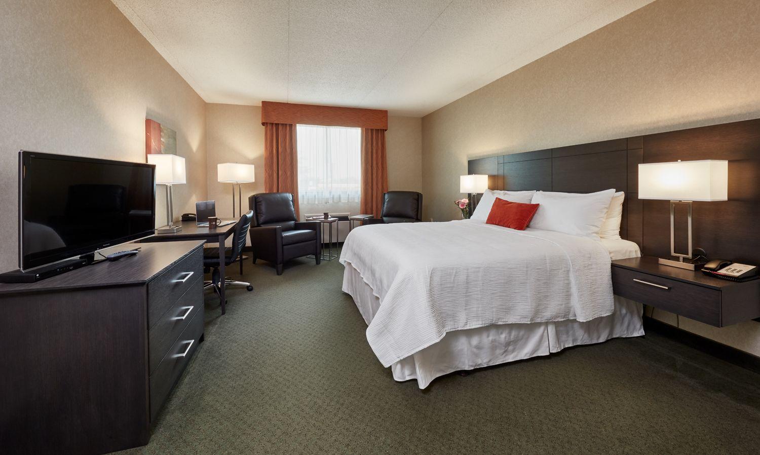 Standard Queen Room