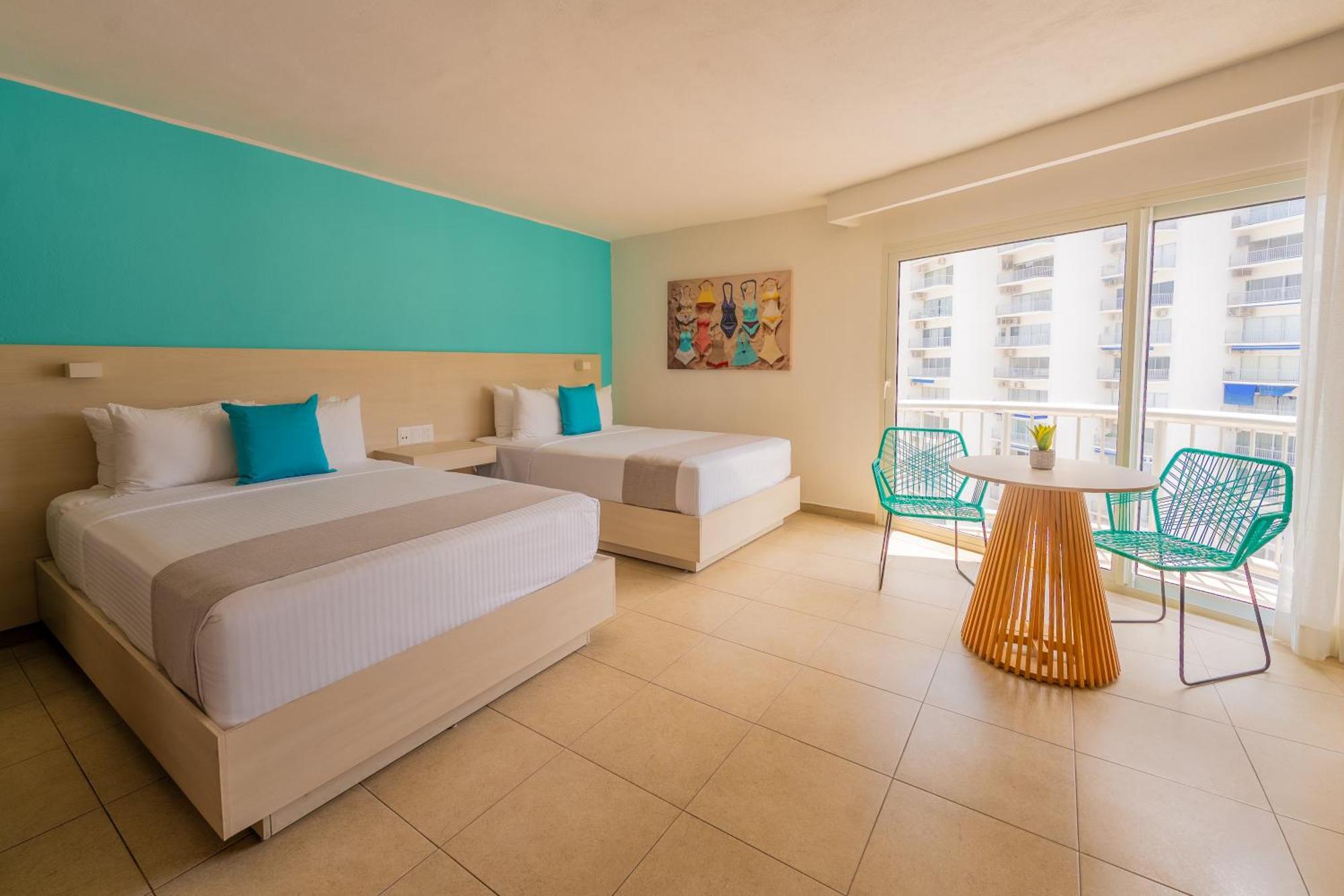 Confort Standard Room Sea Partial View