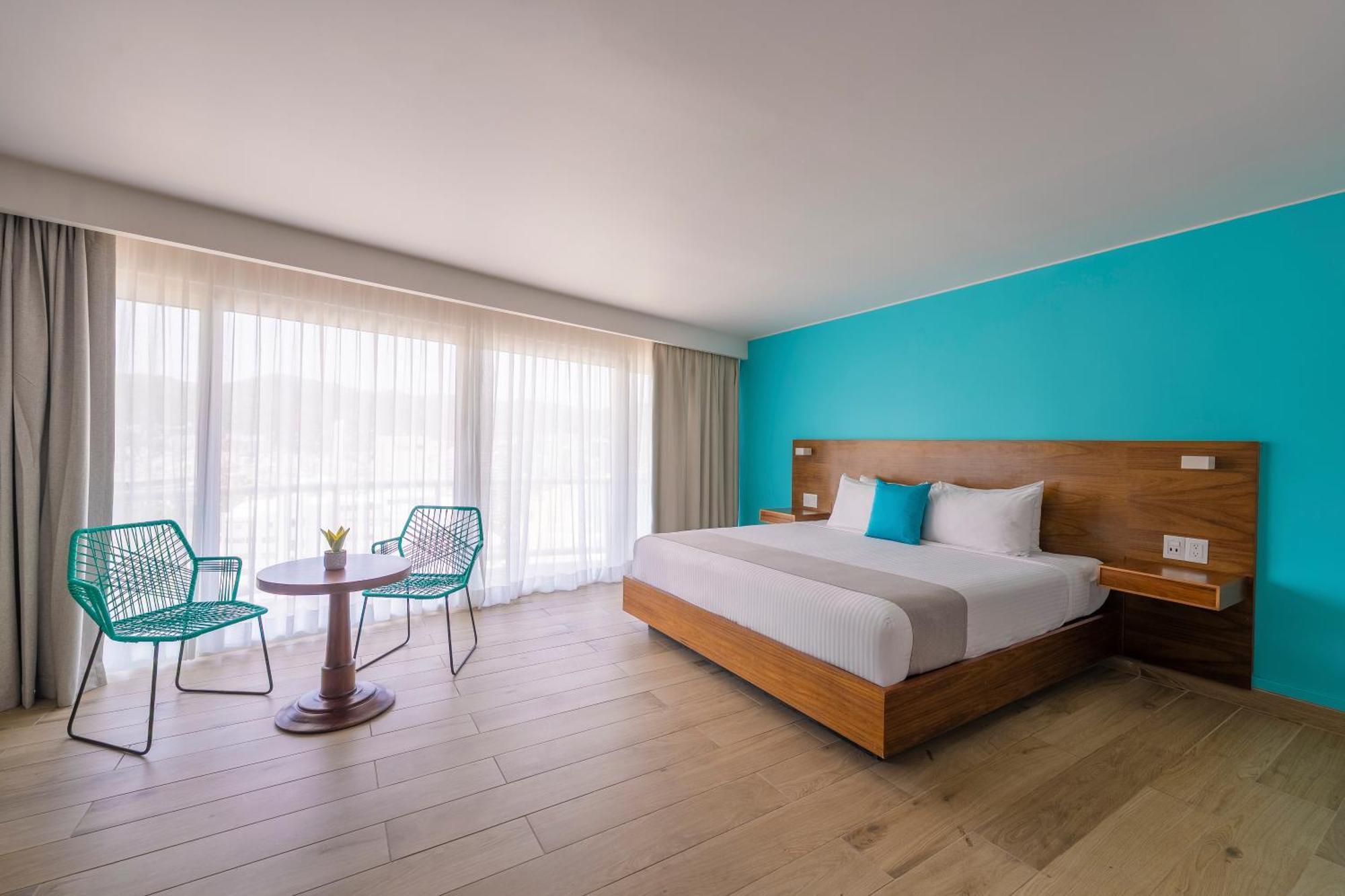 Comfort King Room Mountain View