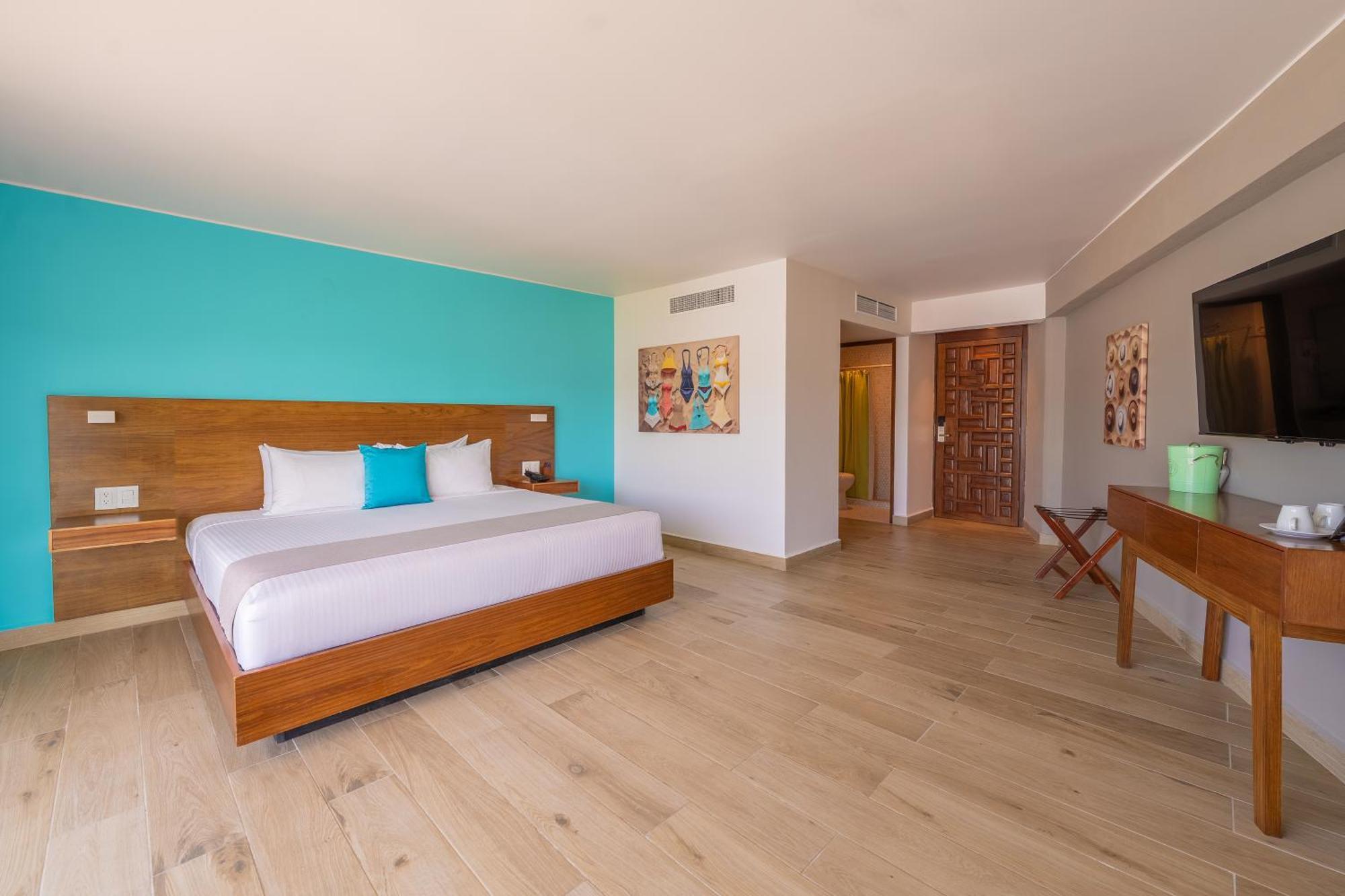 Comfort King Room Mountain View