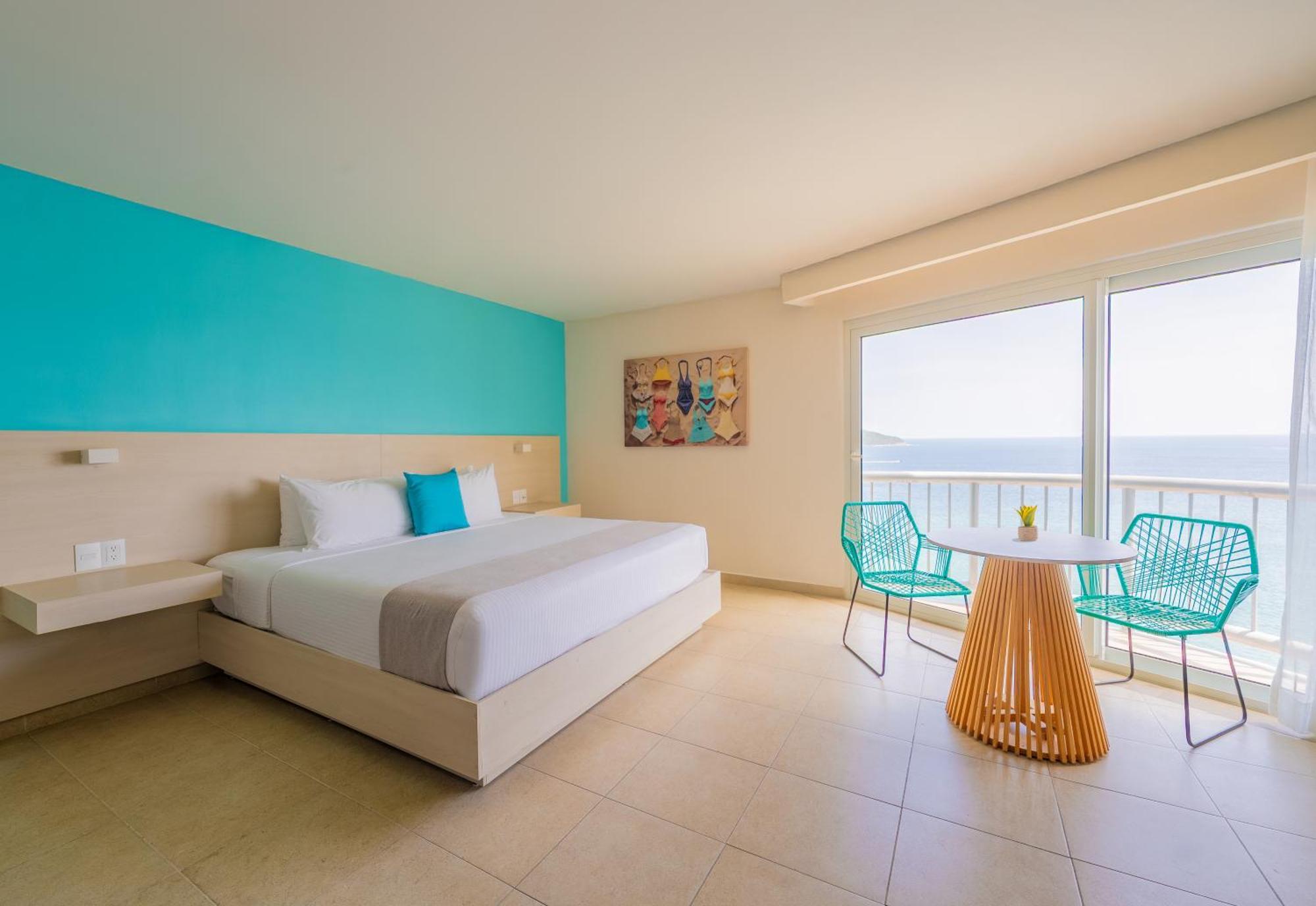Superior King Room Sea View