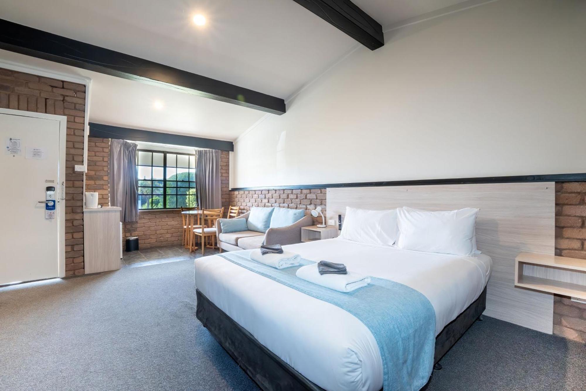 Superior Queen Suite