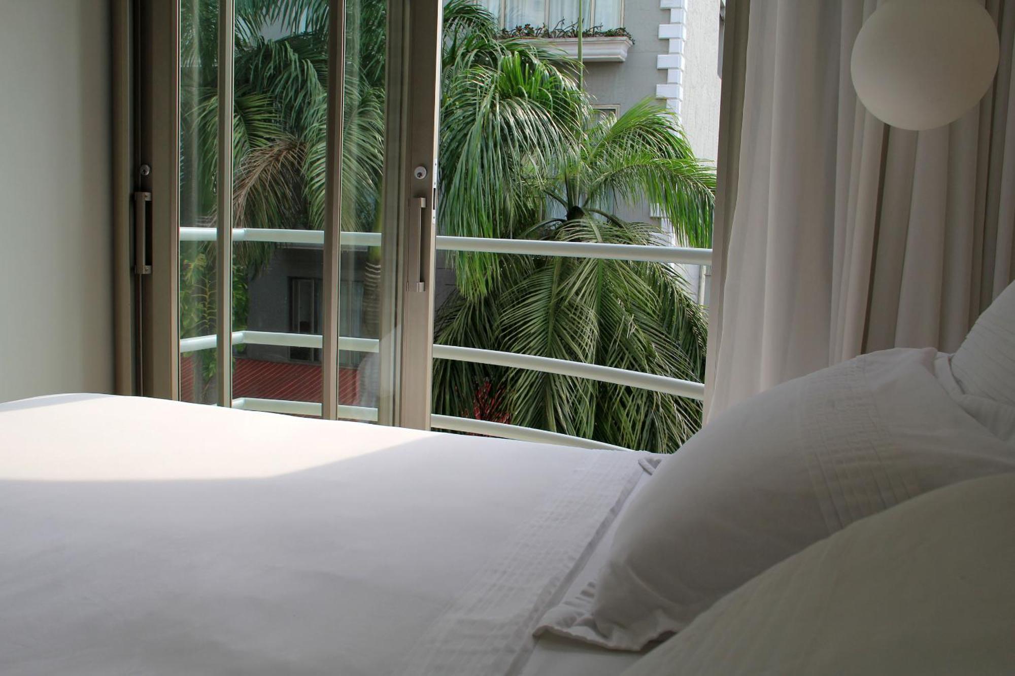Kamer met Queensize Bed en Balkon