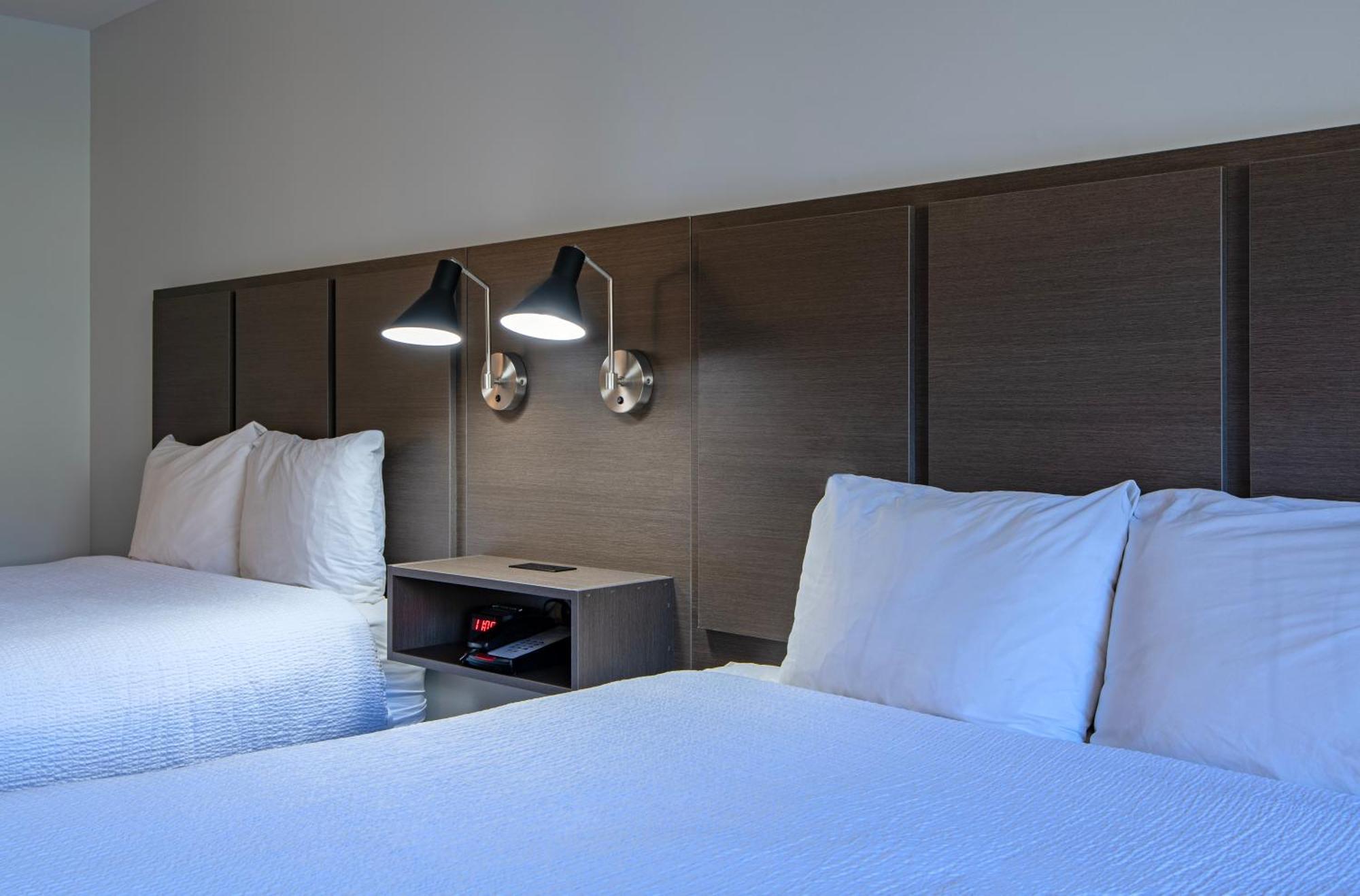 Queen Room with Two Queen Beds - Disability Access