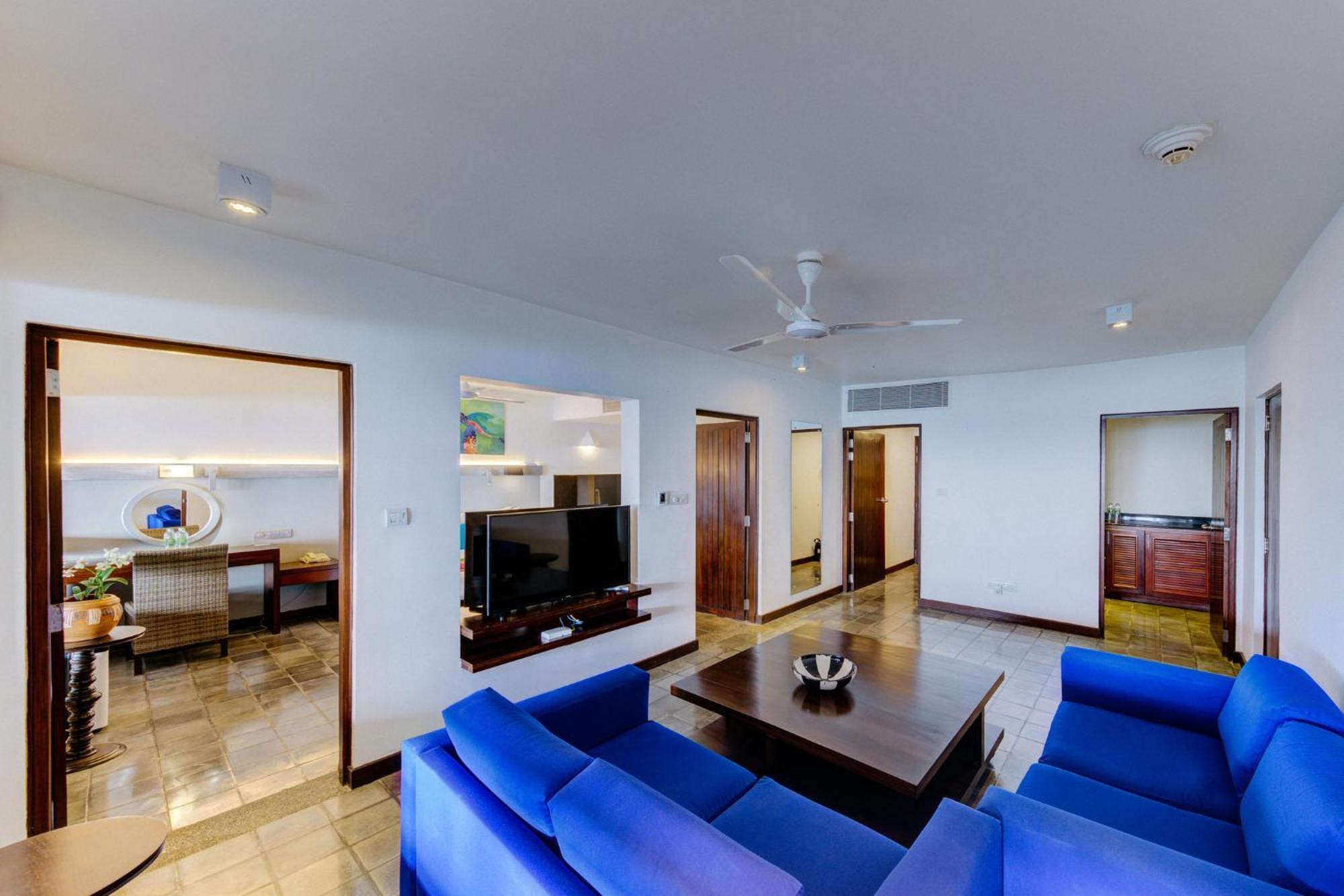 Middle Suite Balcony on F&B on SPA