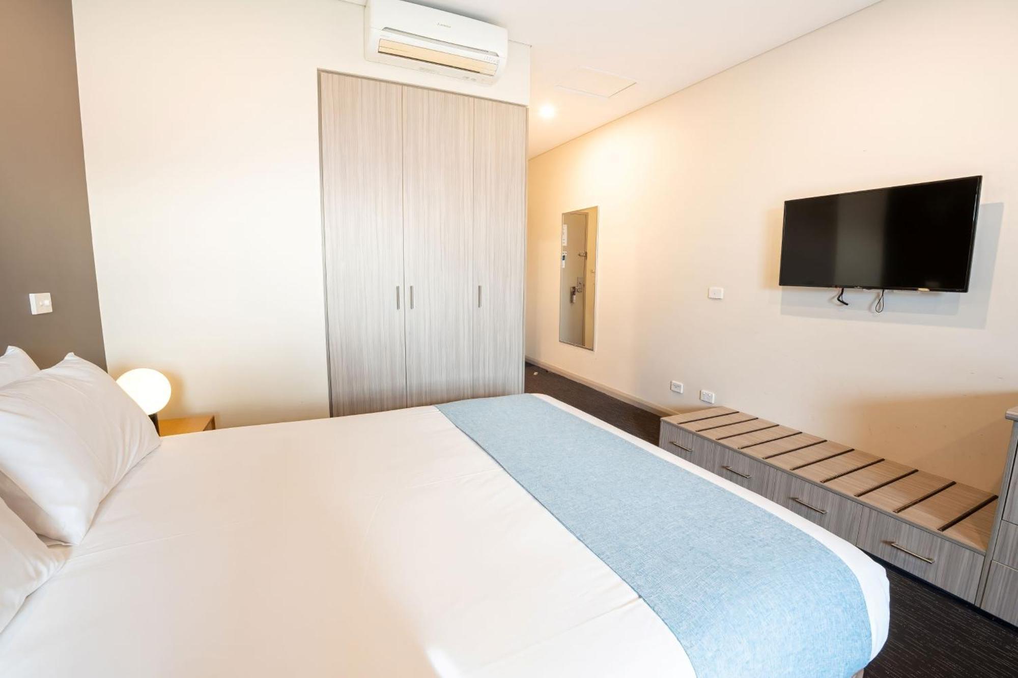 Superior Queen Suite