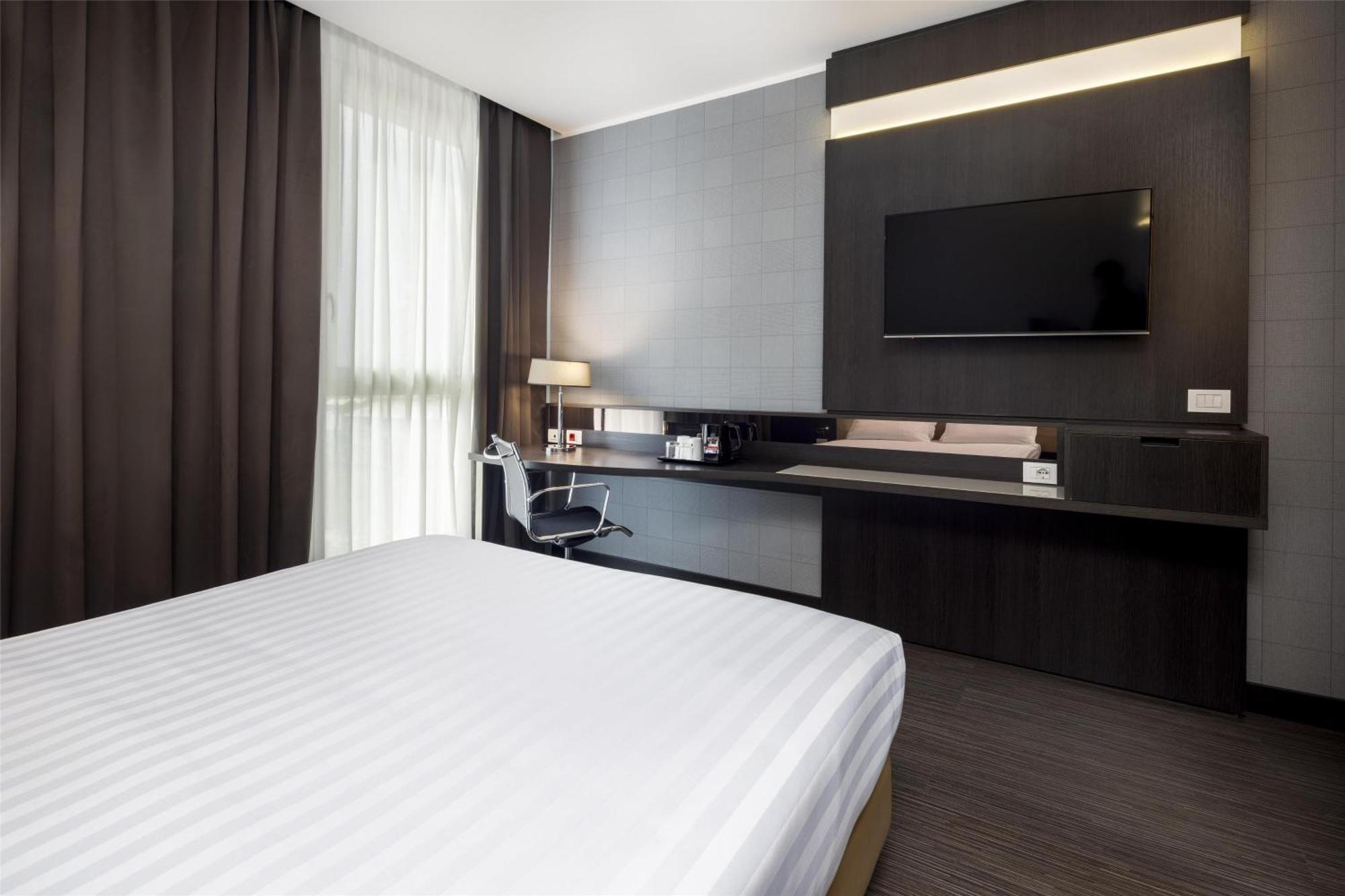 Queen Room - Disability Access/Non-Smoking