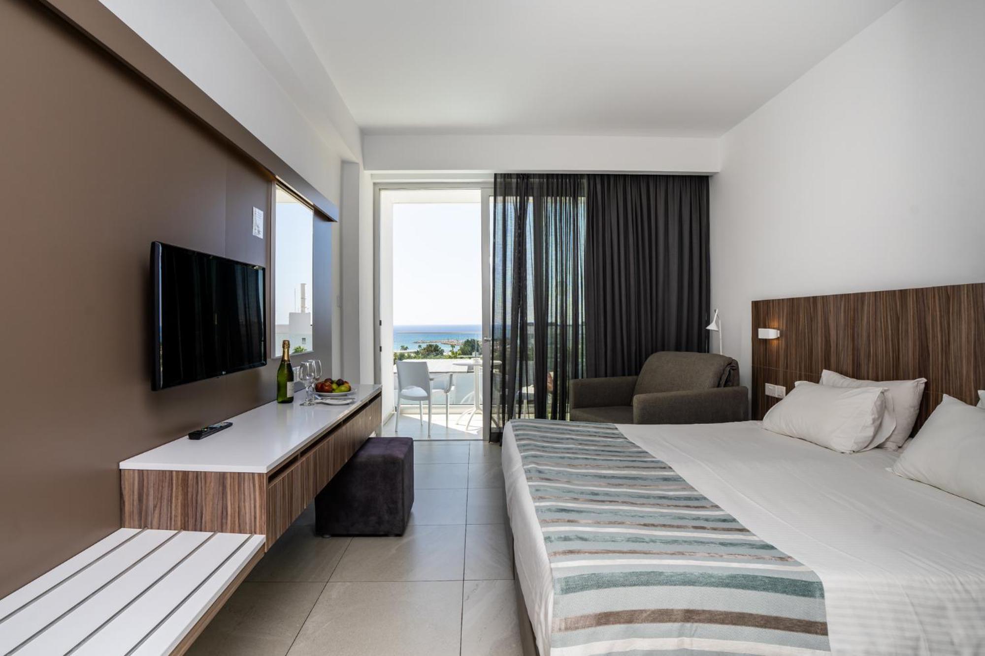 Standard Double or Twin Room Sea View