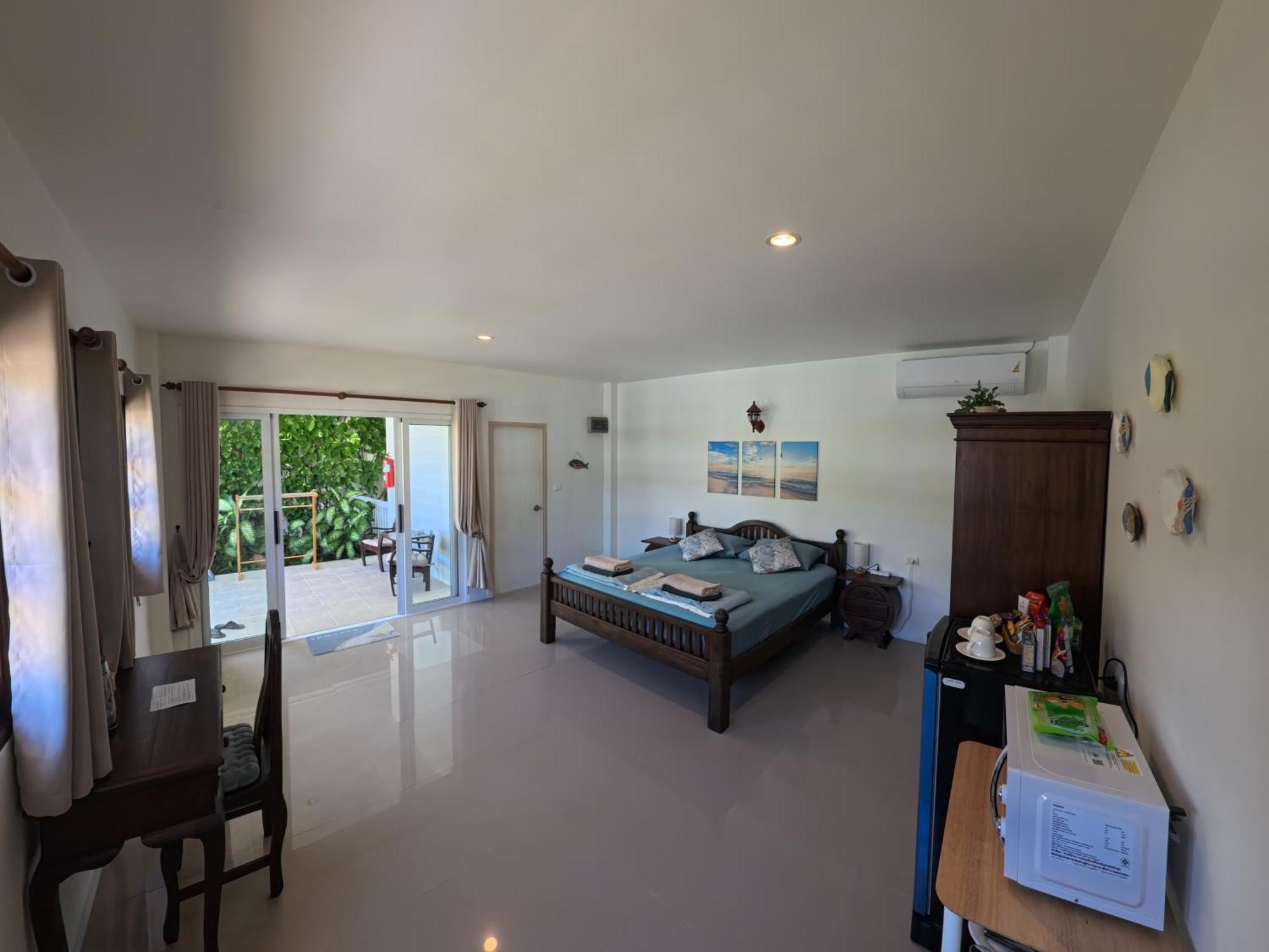 King Room with Garden View