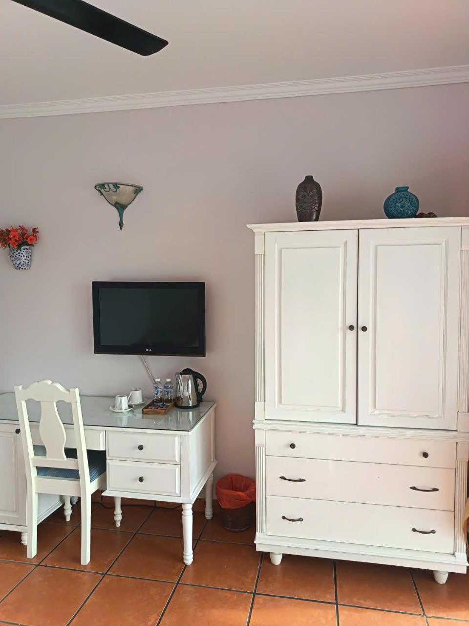 Superior Twin Room with Garden View