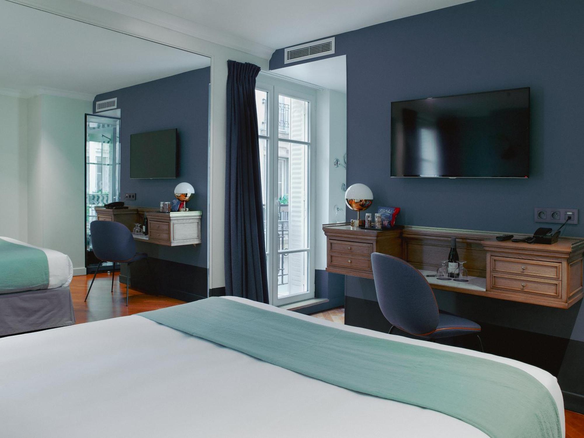 Executive Room
