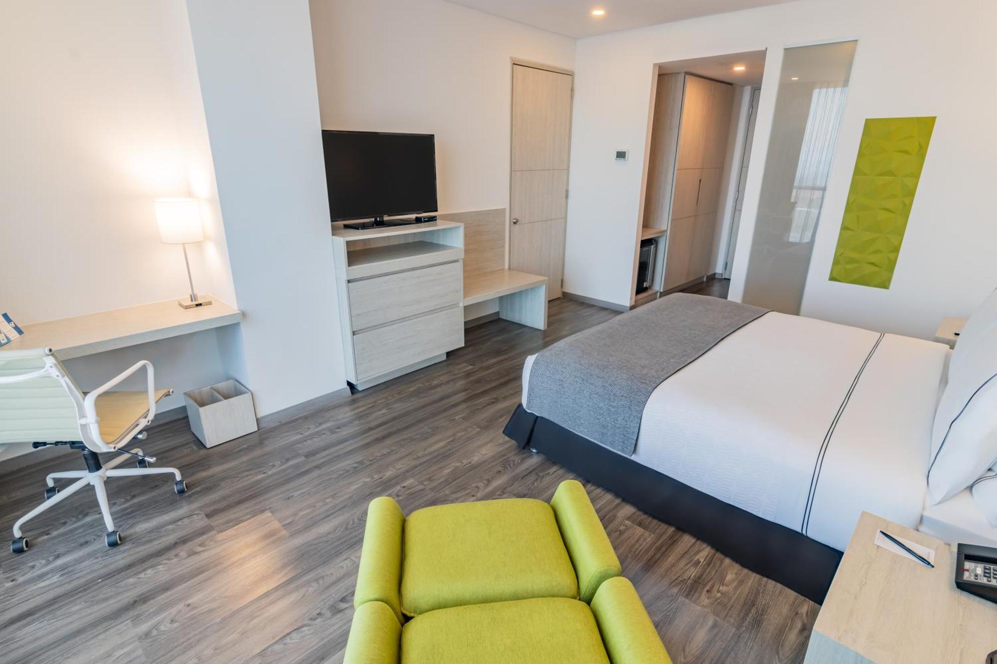 Standard King Room