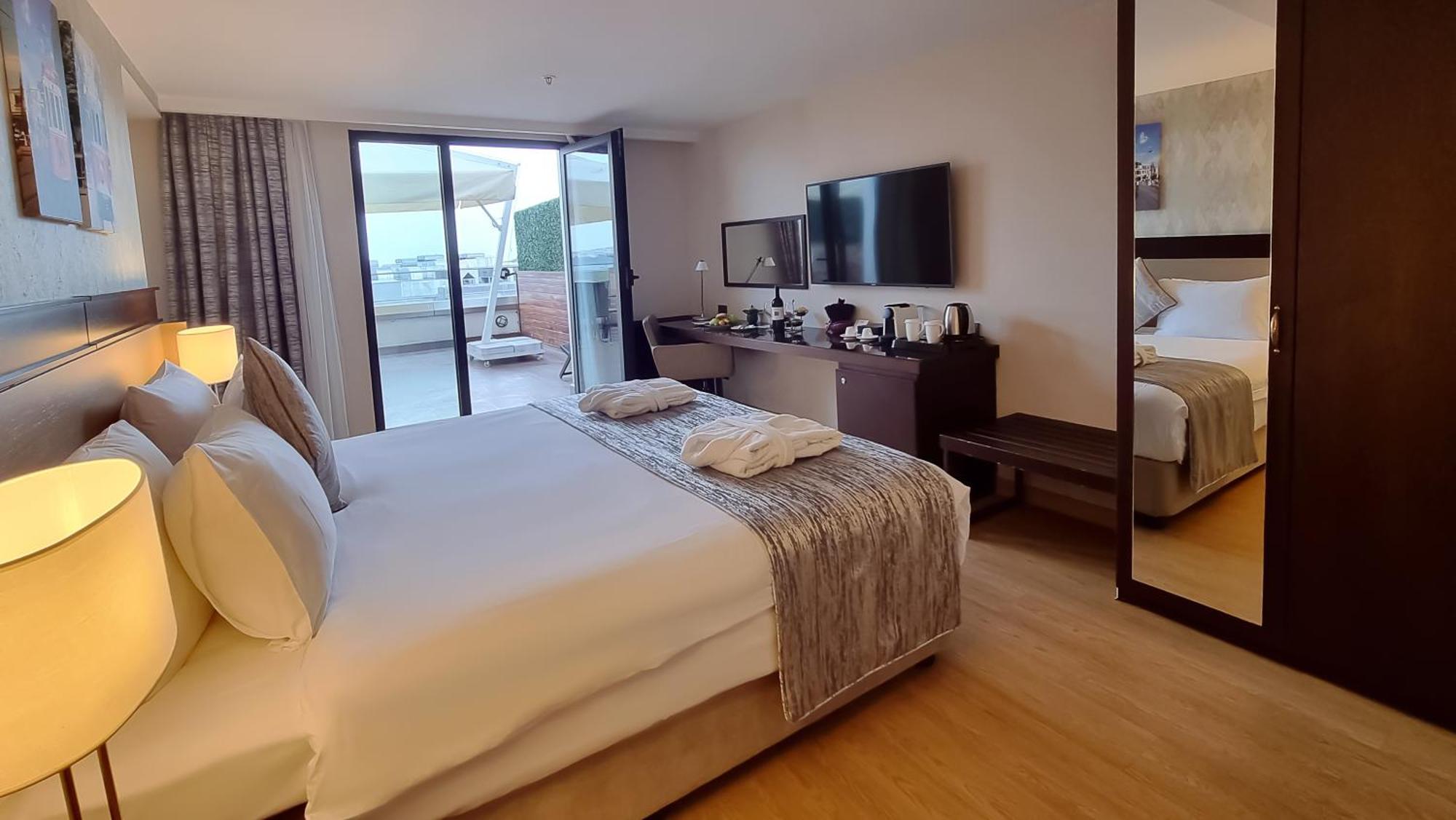 Deluxe Room Terrace