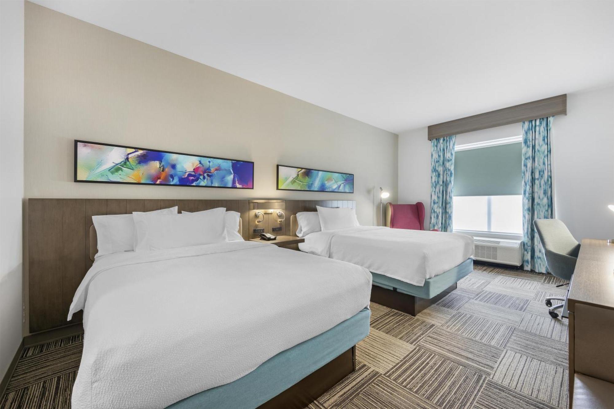 Queen Room with Two Queen Beds - Hearing Access