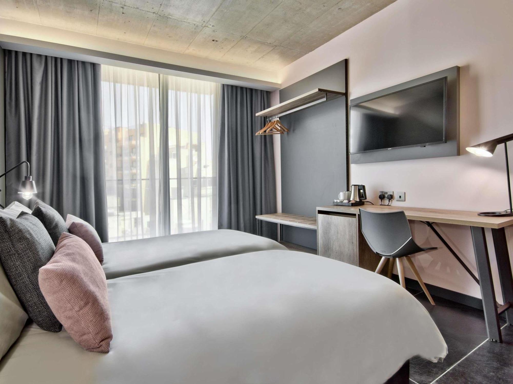 Classic Room with Double Bed,1706981290:JPEG