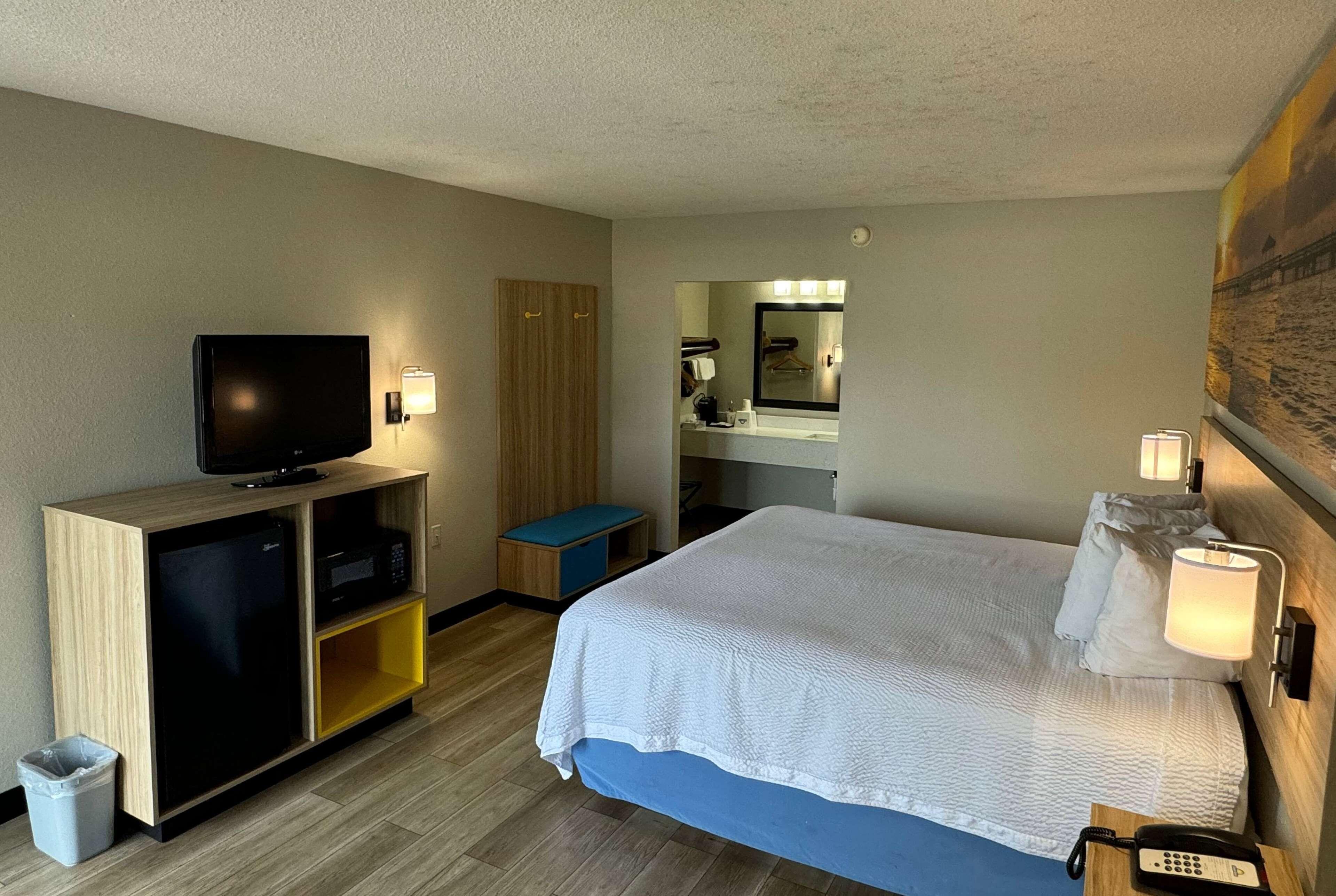 King Room - Non-Smoking