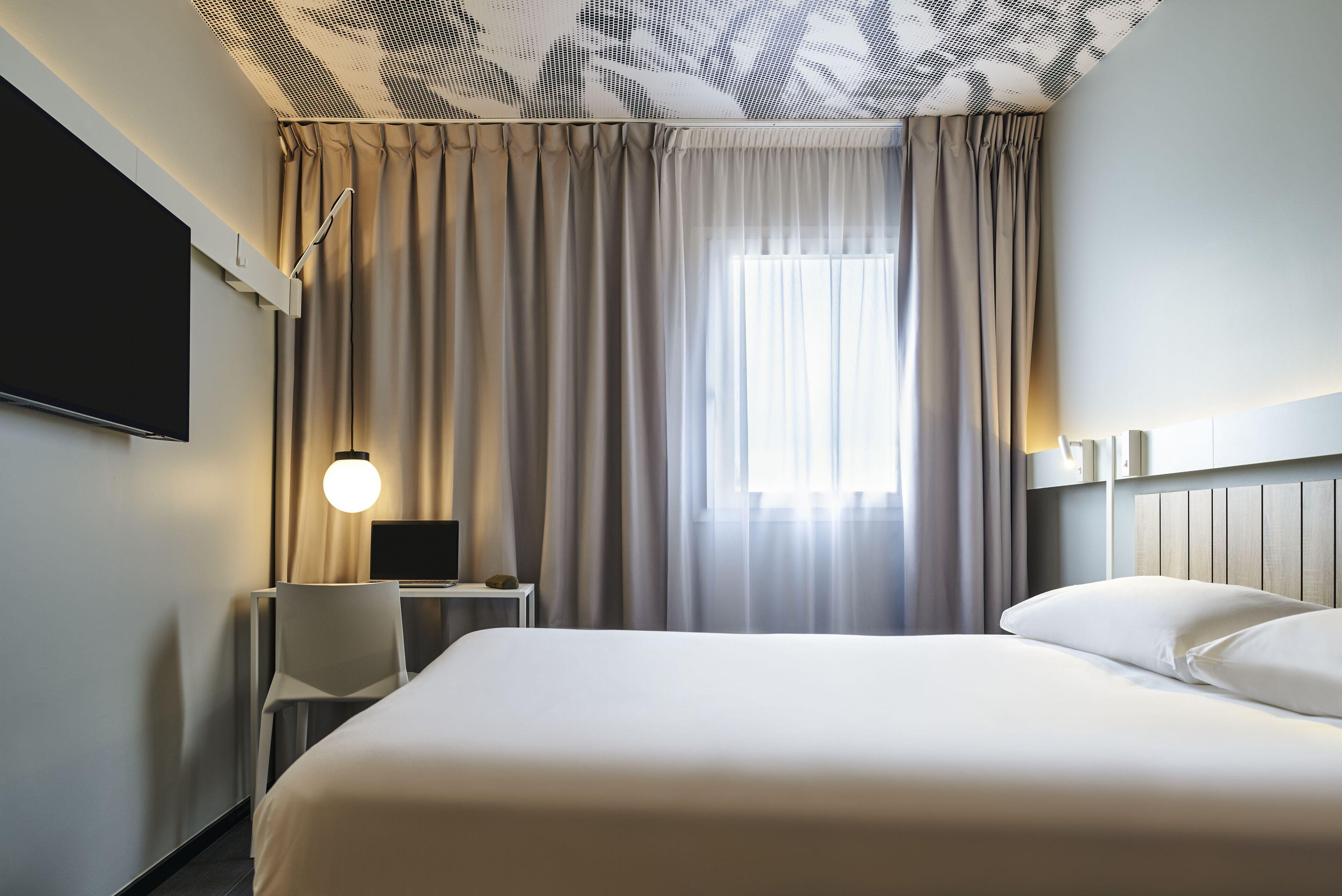 Standard Double Room Single Bed