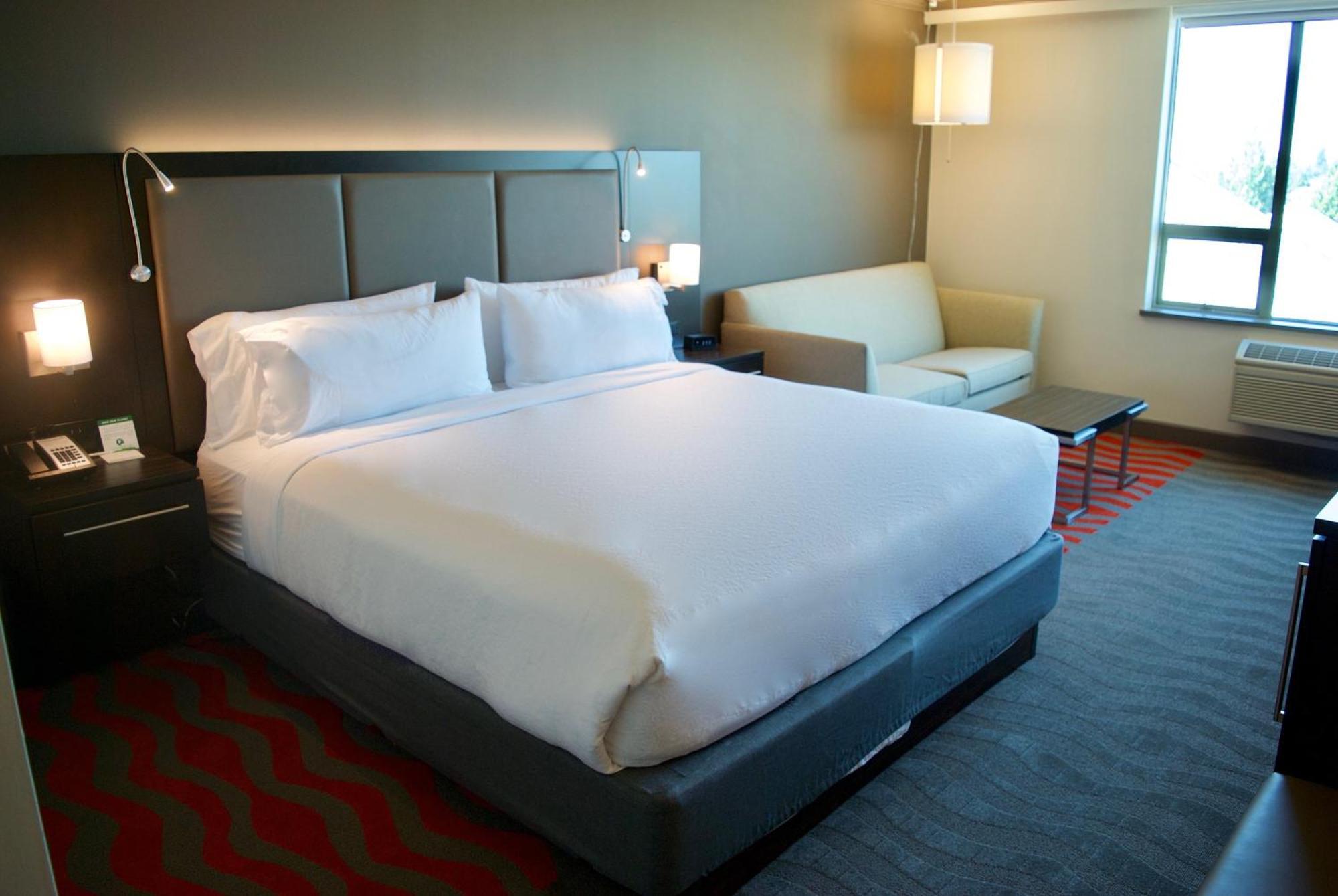 Standard King Room with Sofa Bed