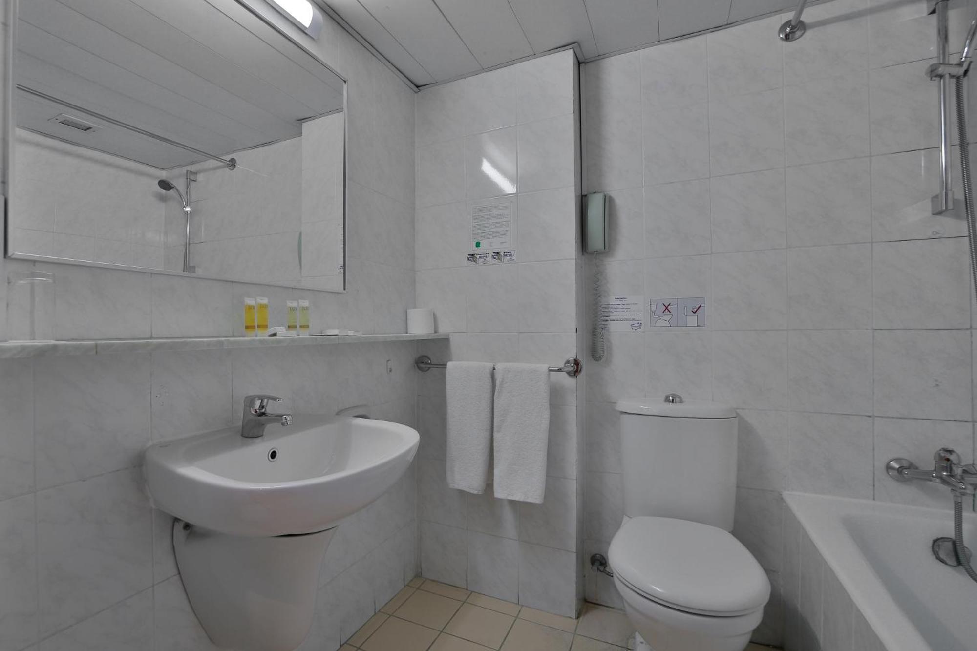 Standard Double or Twin Room Inland View