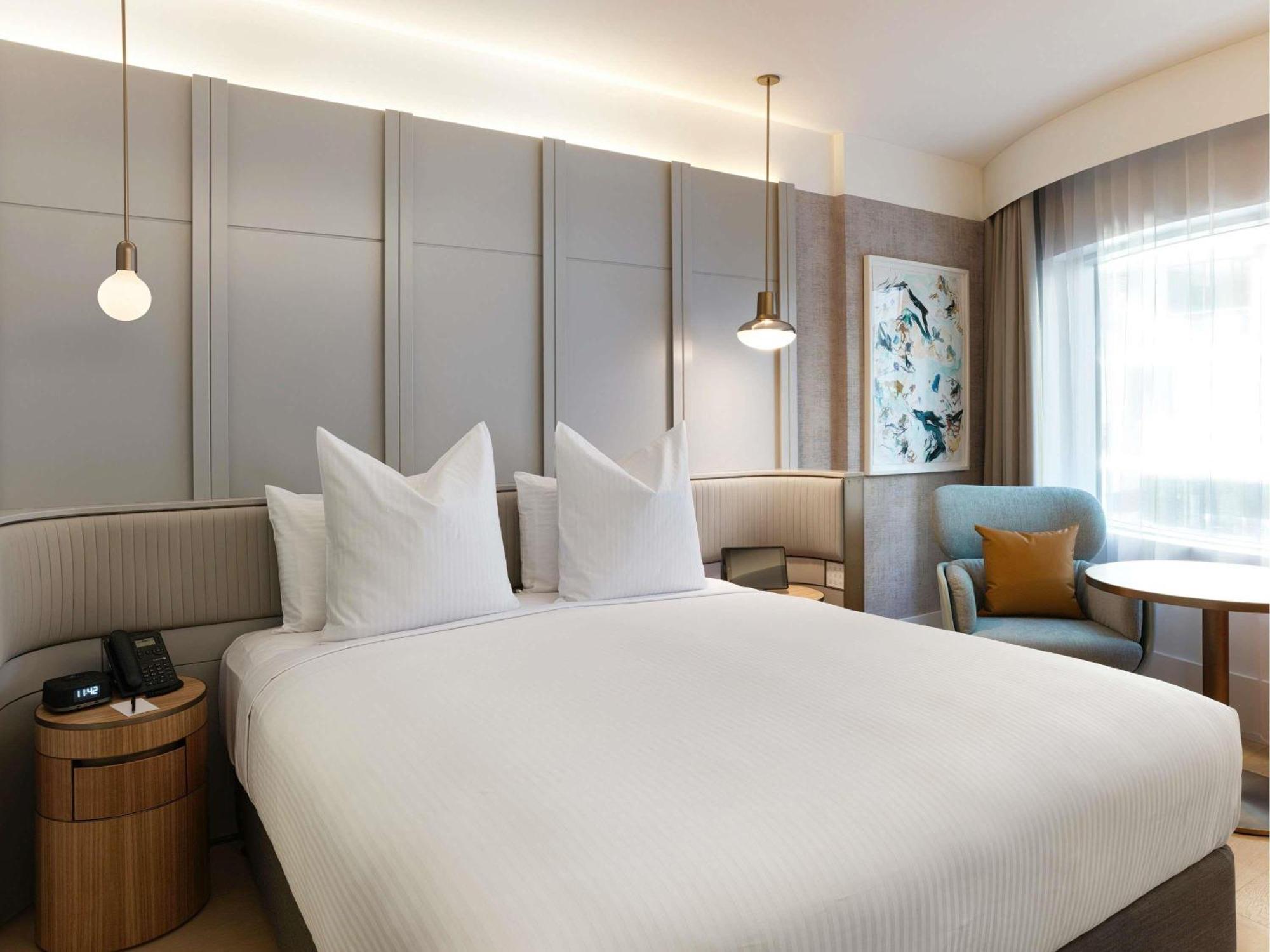 Luxury King Room,1303502965:JPEG