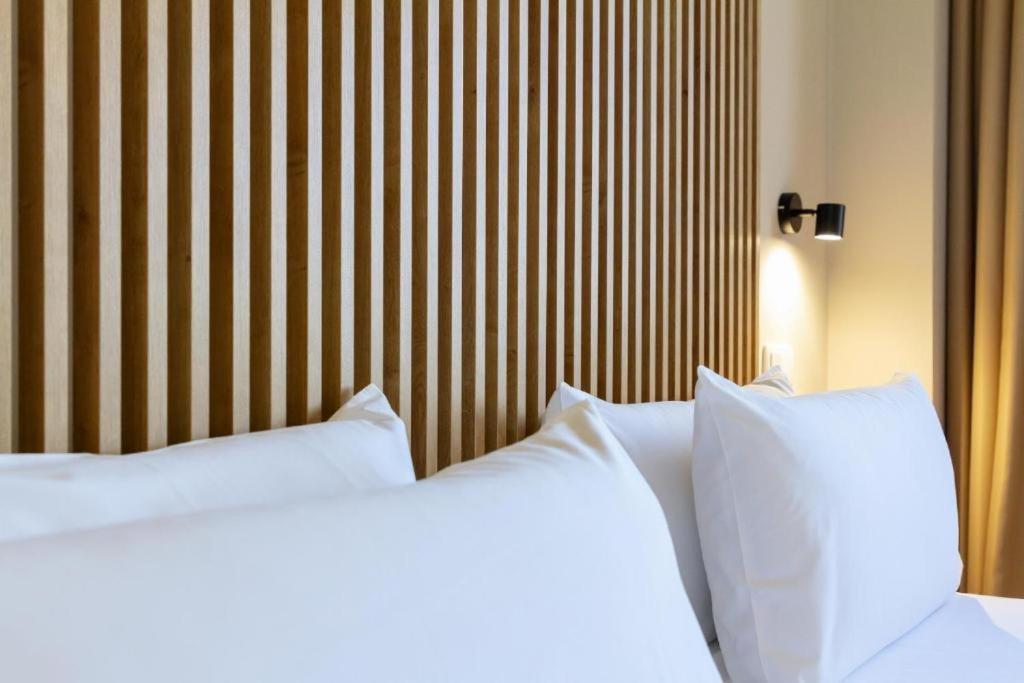 Superior Double or Twin Room,1708321638:JPEG