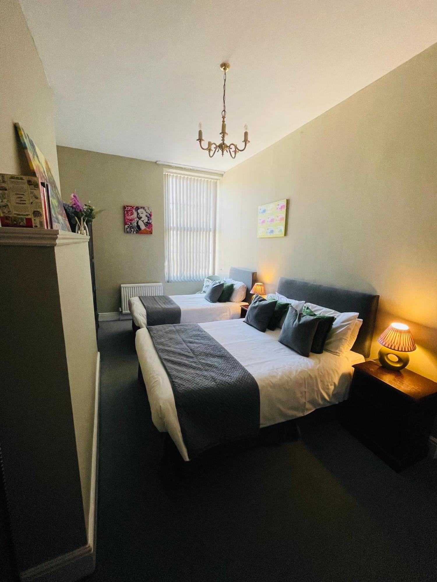 Standard Twin Room