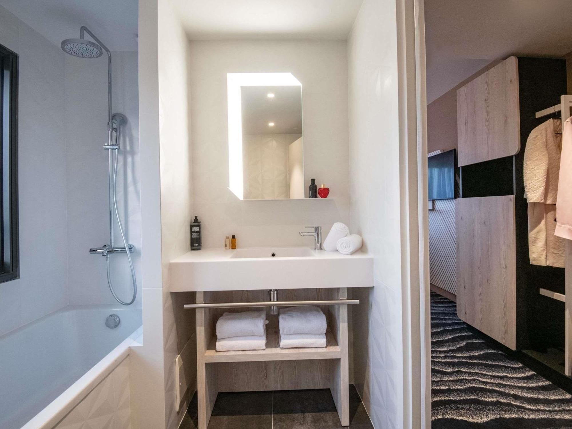 Chambre Double avec Canapé-Lit et Terrasse