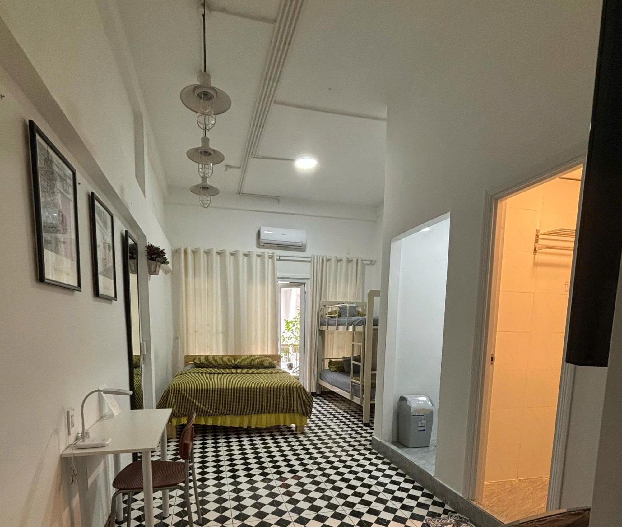 Quadruple Room with Private Bathroom