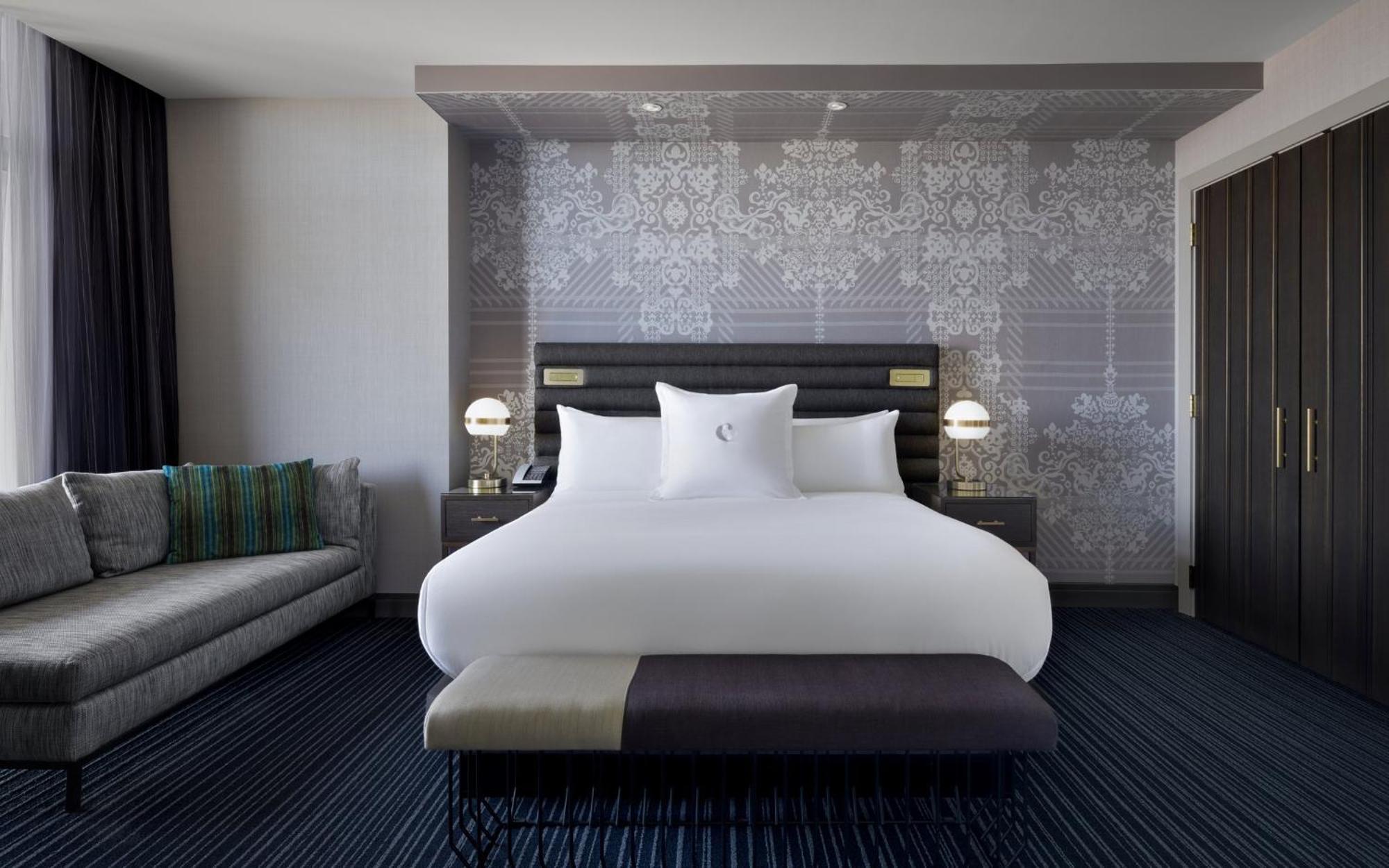 Terrace Suite Fountain View