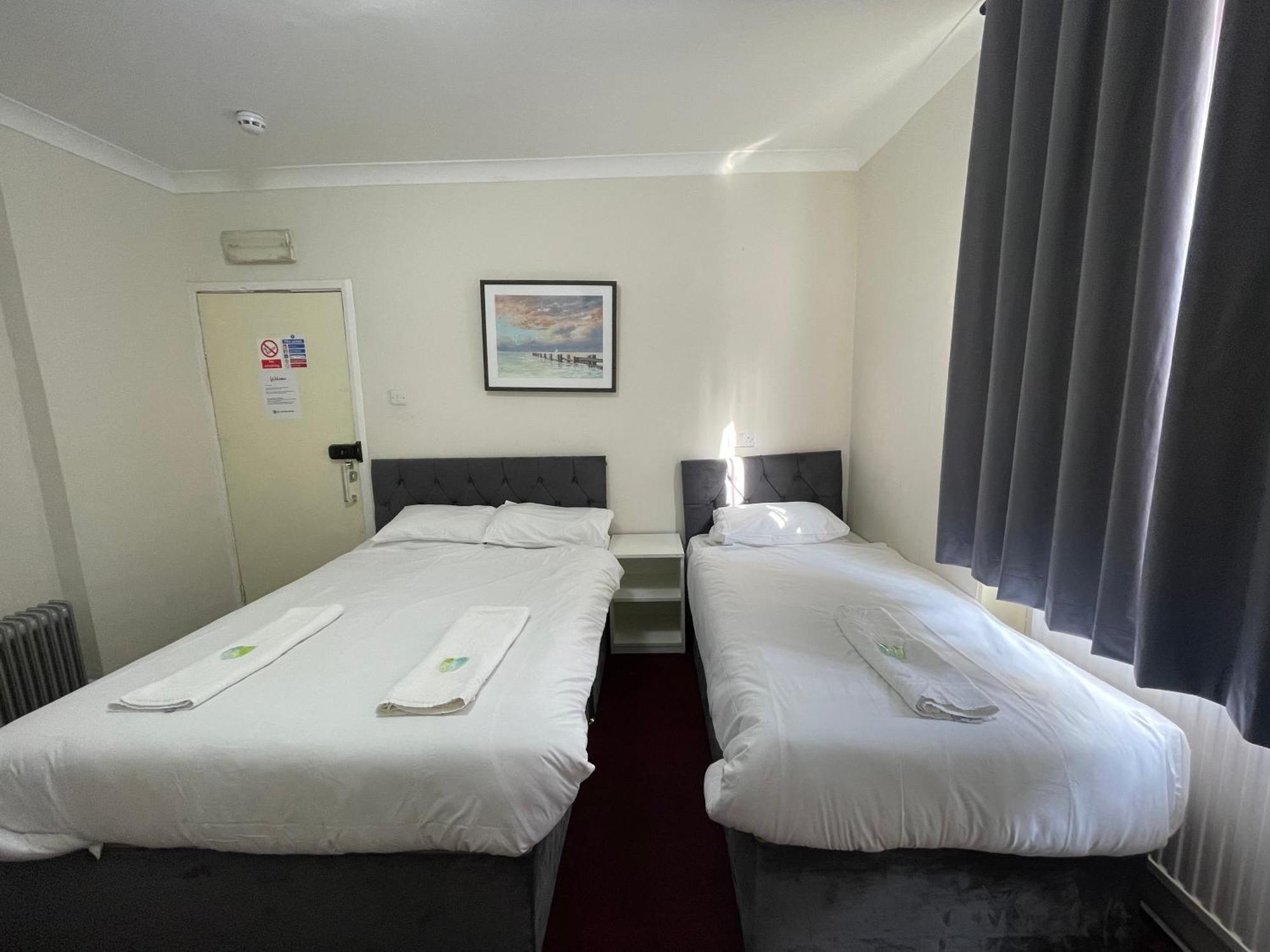 Standard Family Room,1708833852:JPEG