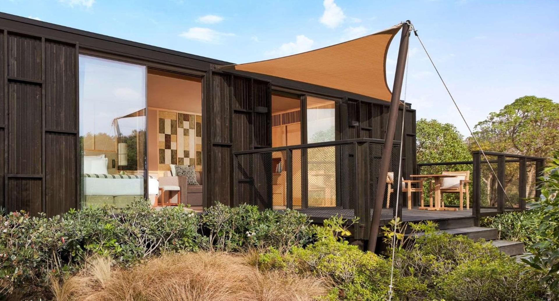 Suite Lodge with Terrace and Extra Bed