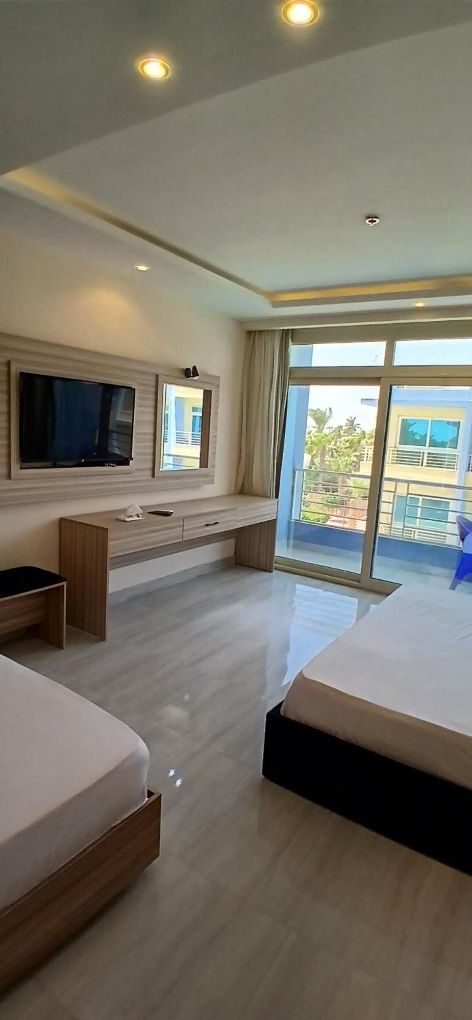Superior Queen Room