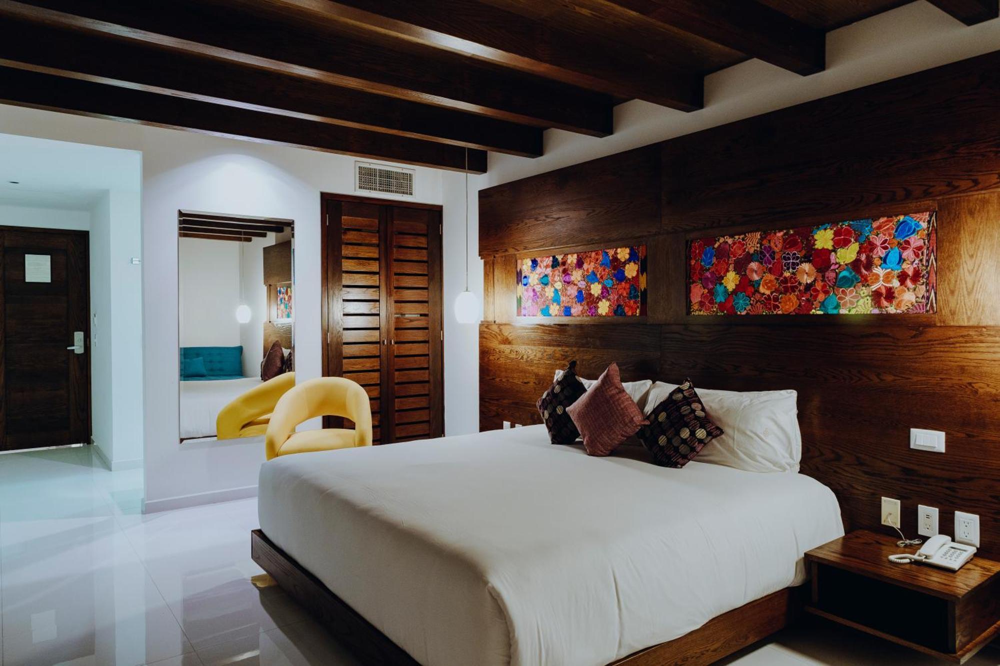 Deluxe Double Room with Bath