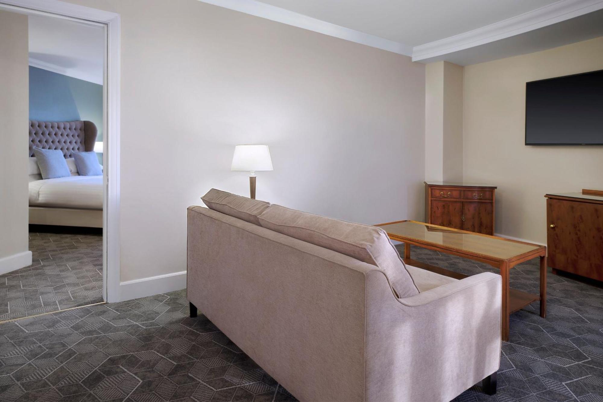 One-Bedroom Suite