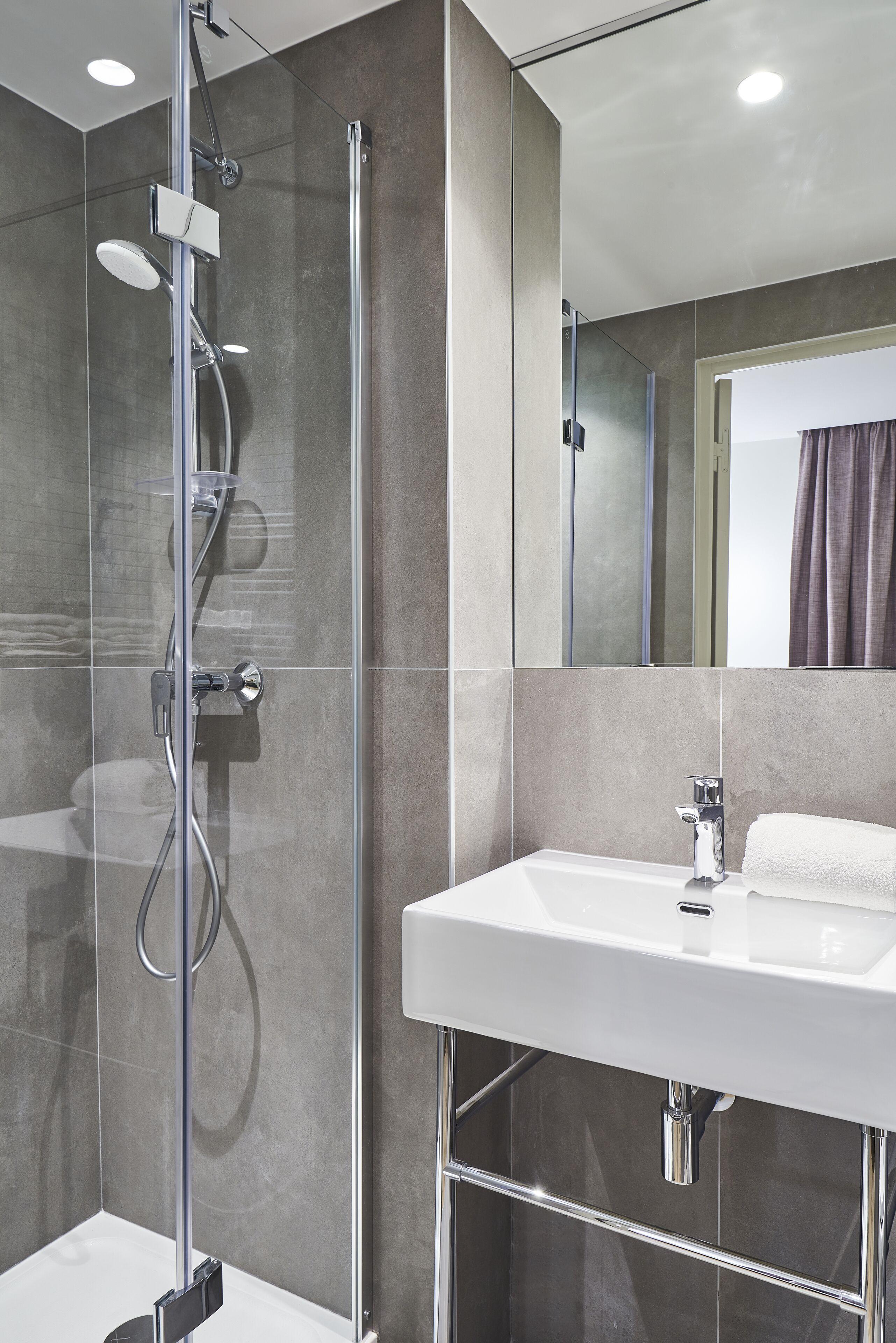 Twin Room,1746901072:JPEG