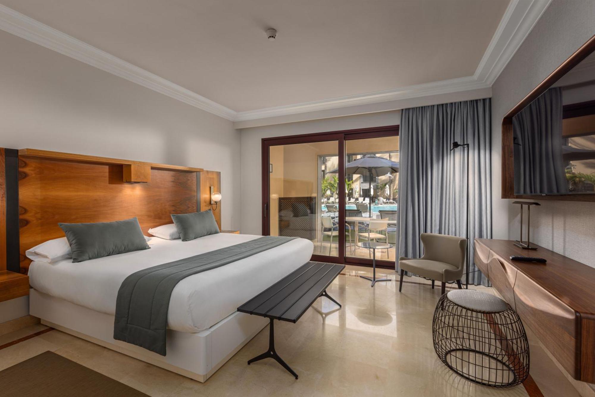 Deluxe Double Room Private Terrace