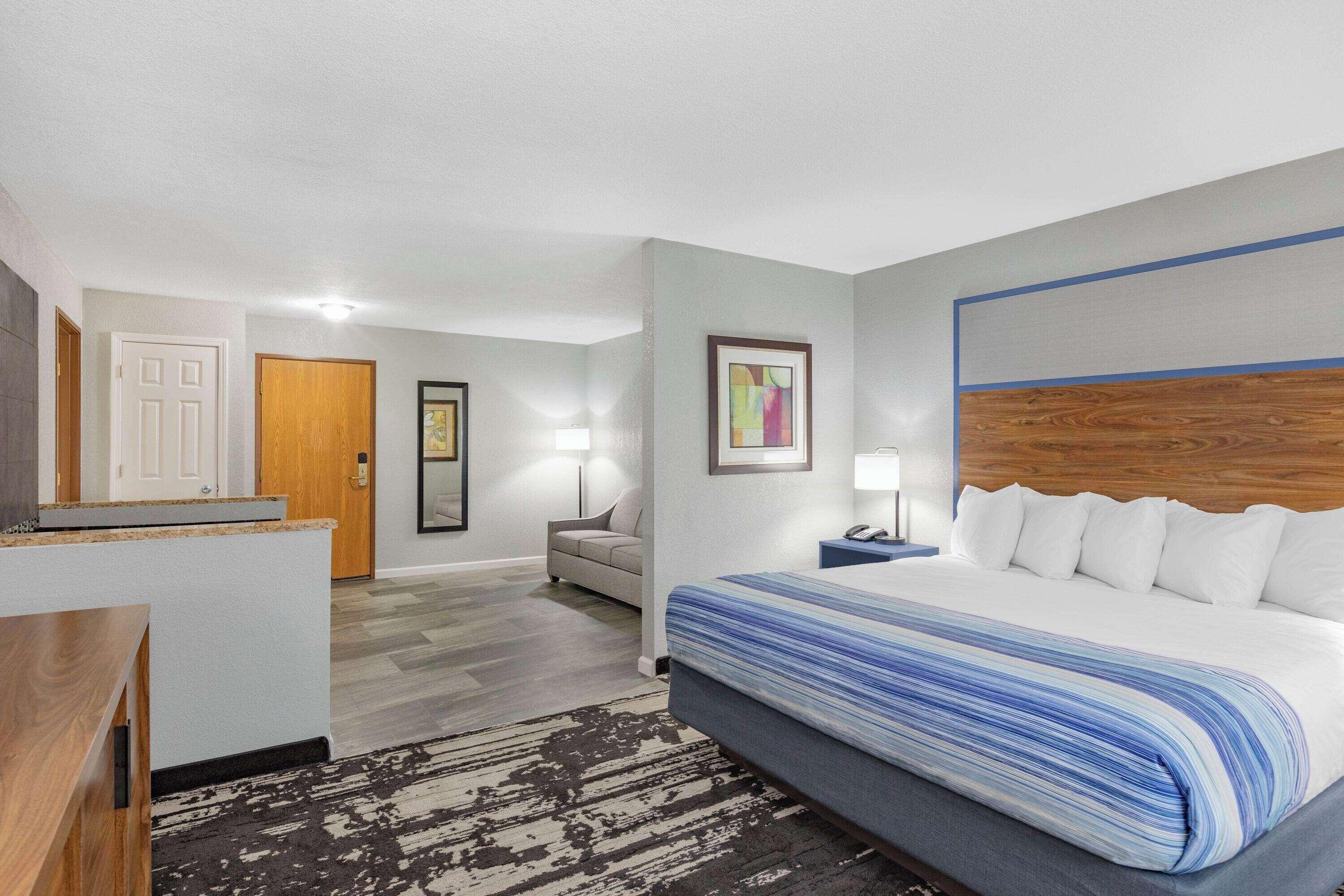 Superior King Room - Non-Smoking