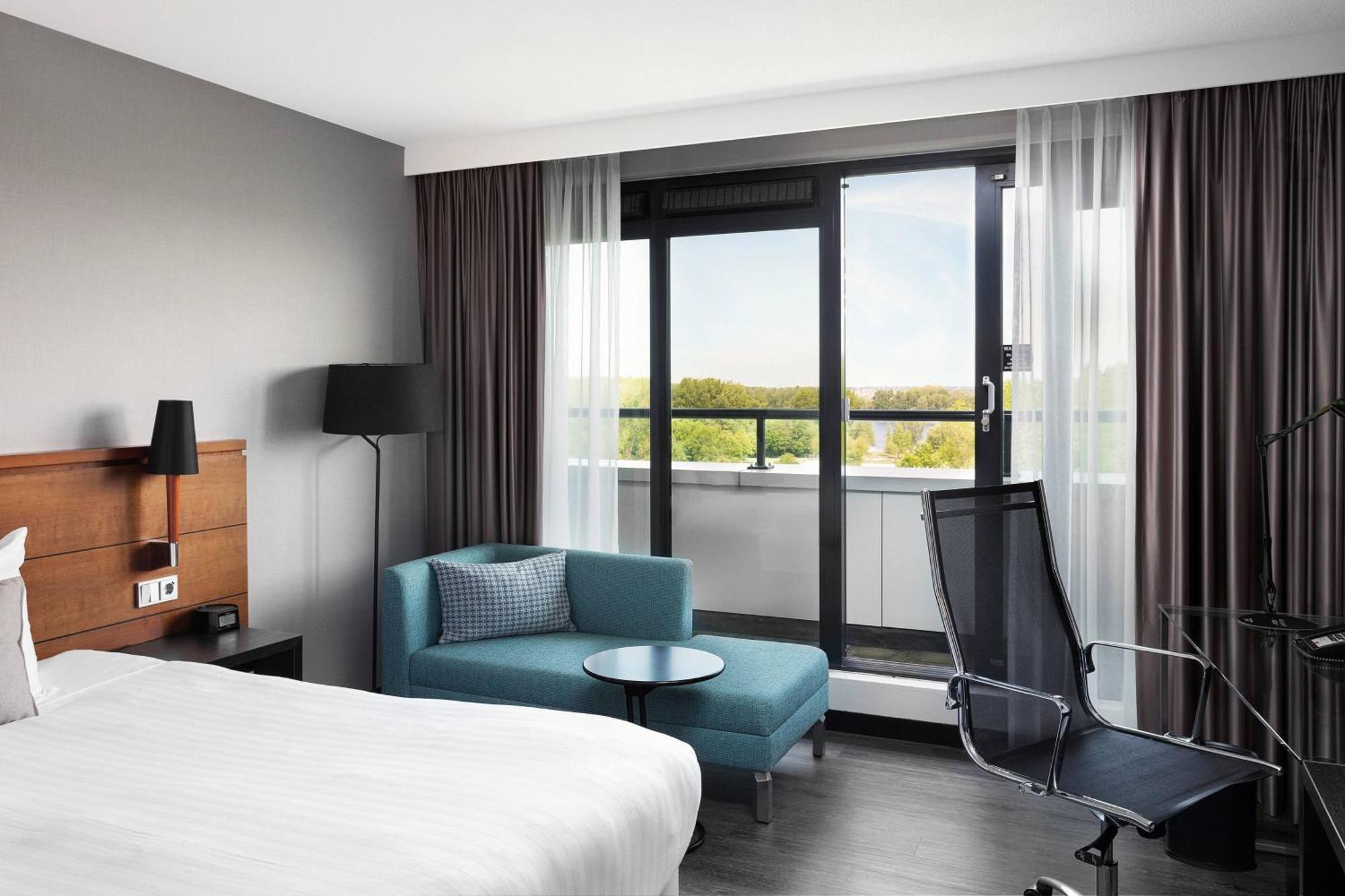 Executive Penthouse Suite