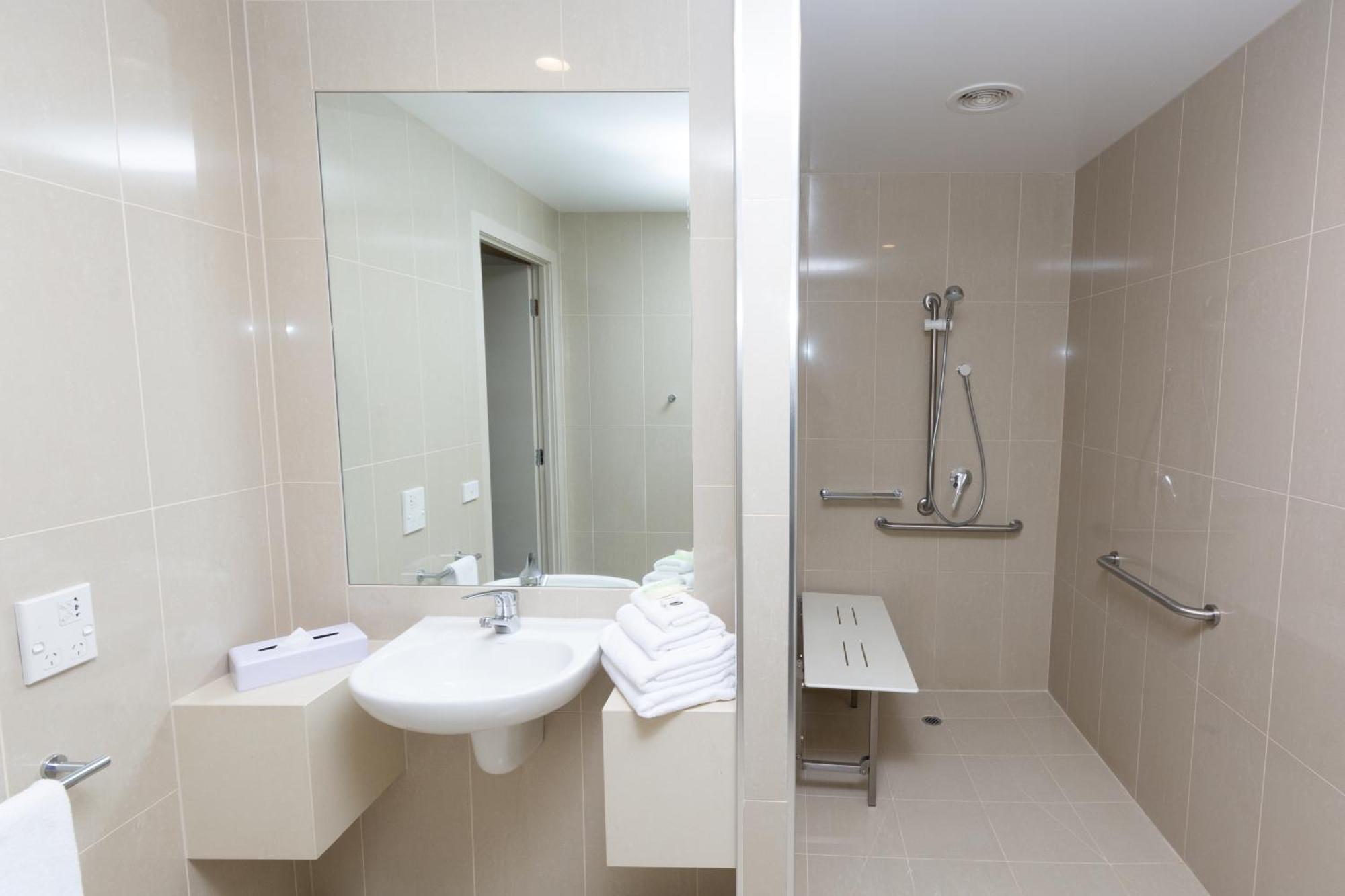 Superior Queen Room Disability Access