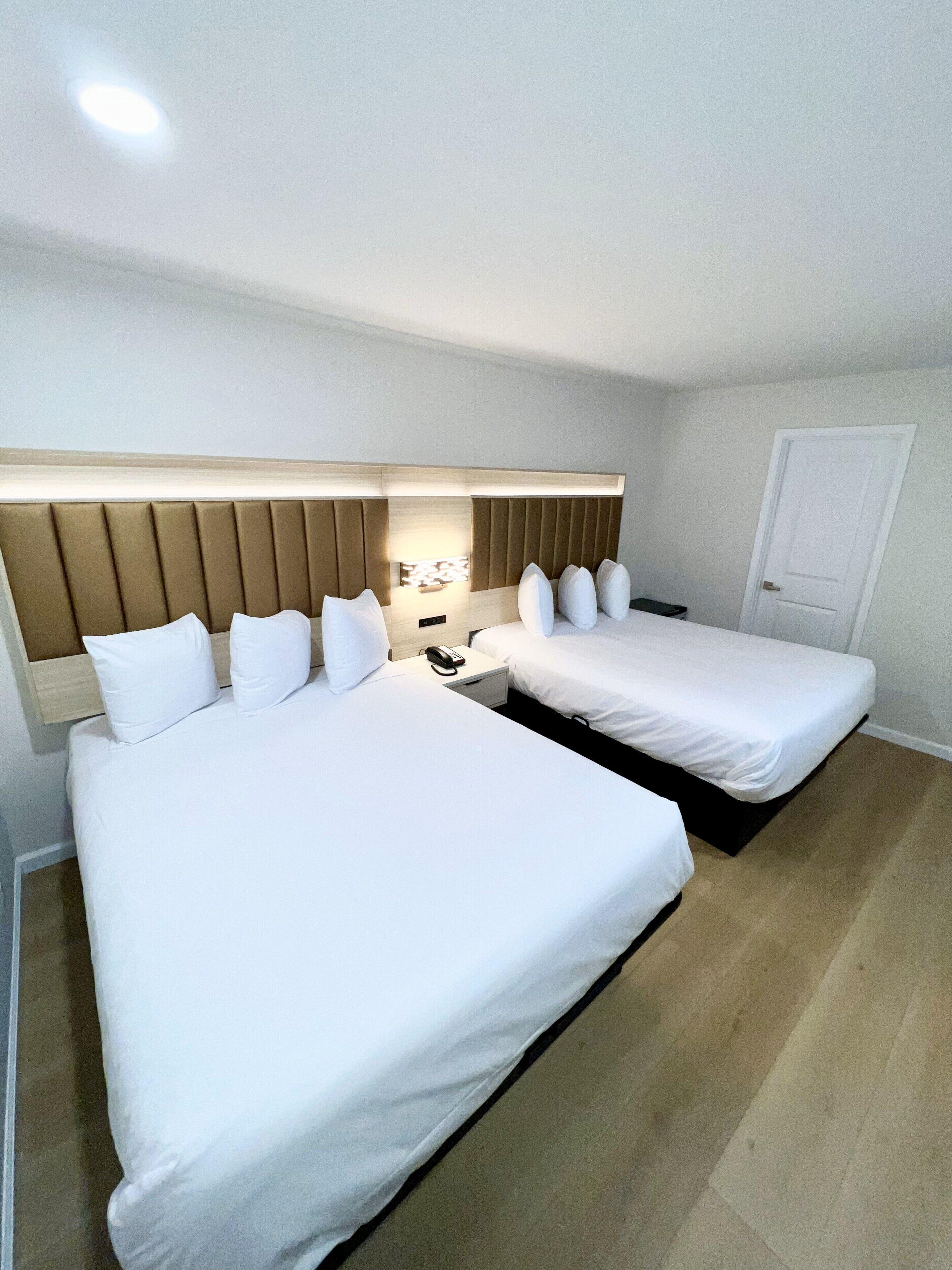 Queen Room Two Queen Beds Non-Smoking